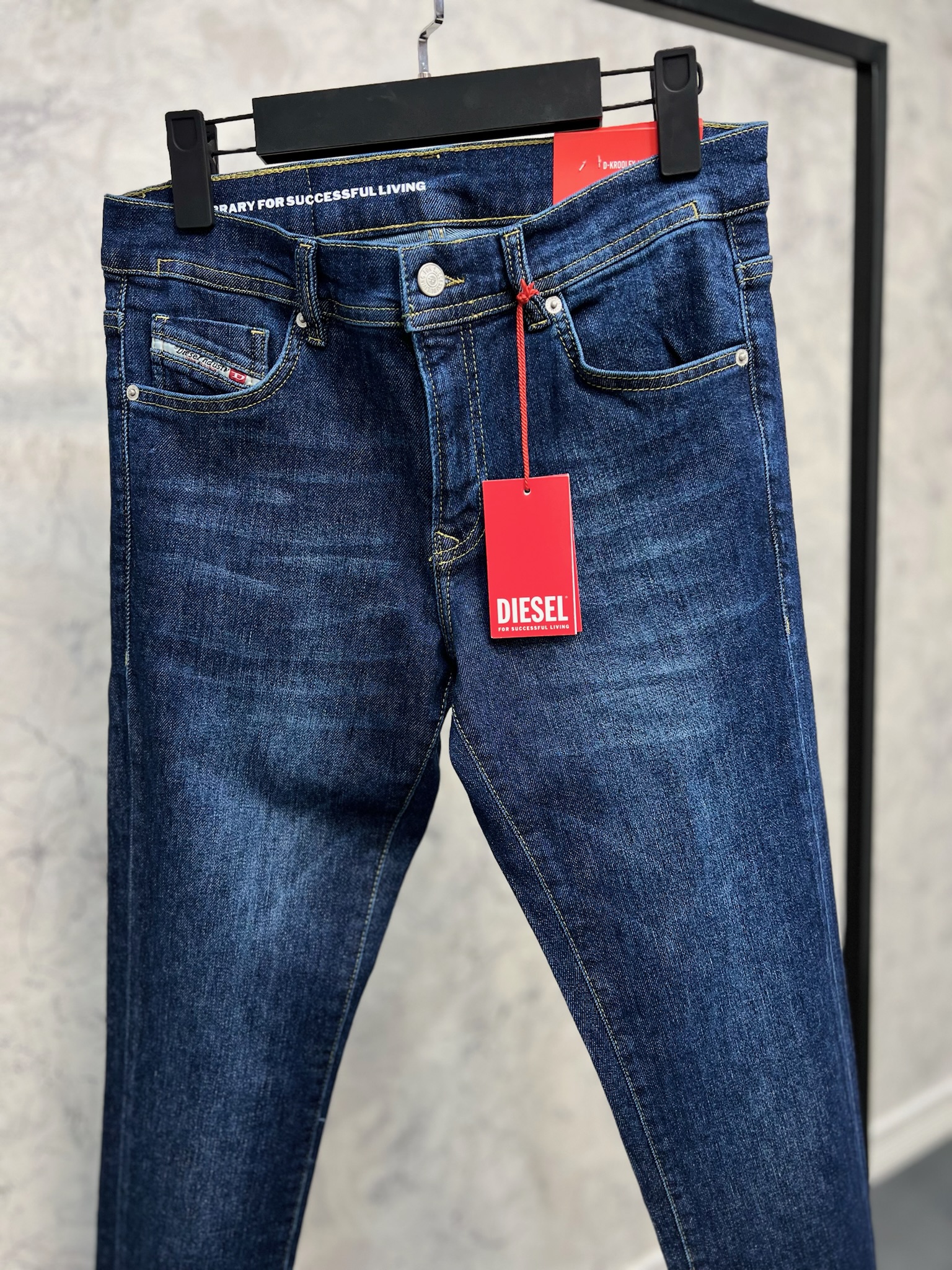 Erkek%20Slim%20Fit%20Kot%20Pantolon%2024C06