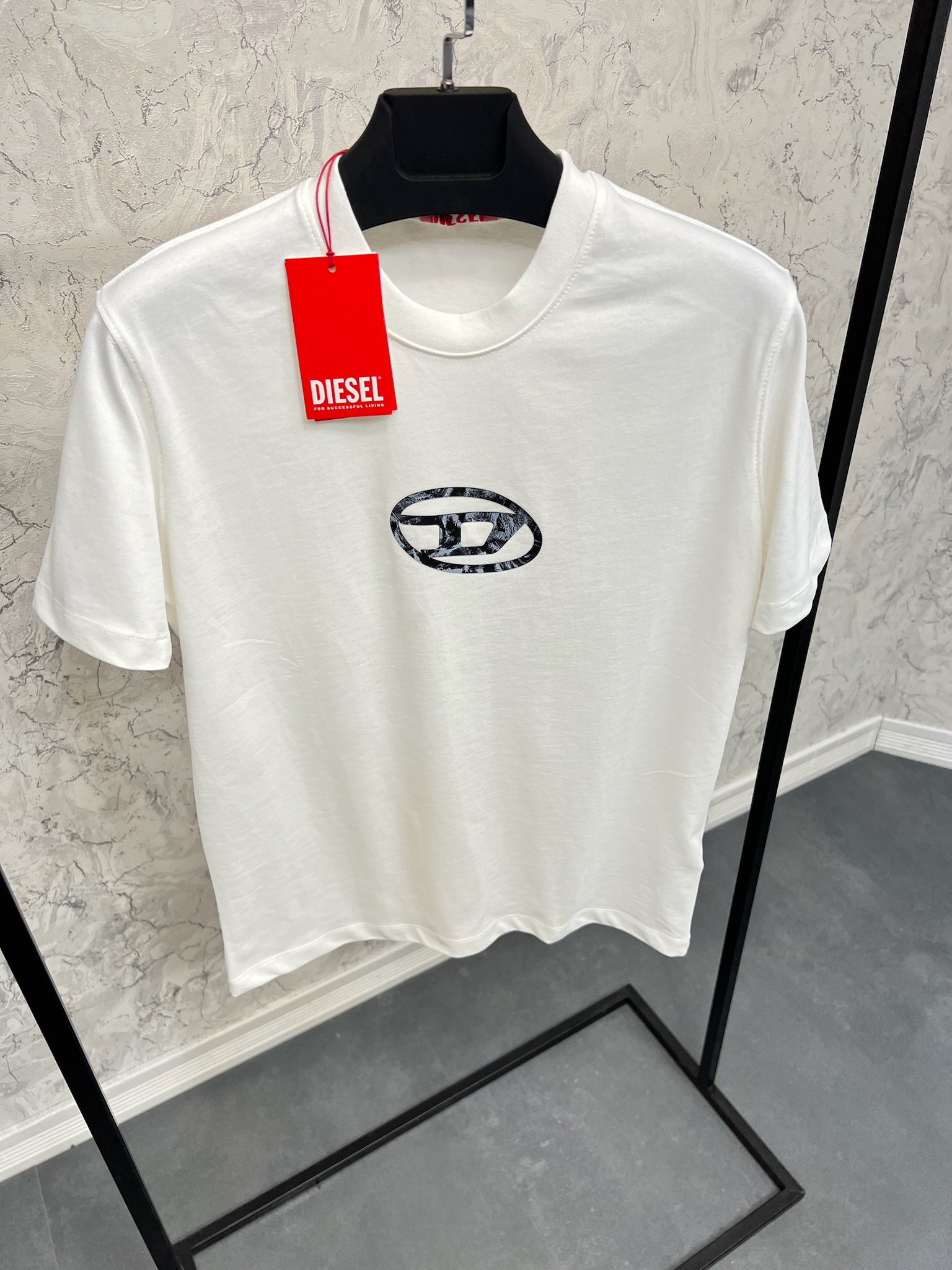 Erkek%20Normal%20%20Fit%20Tshirt%2024T115B