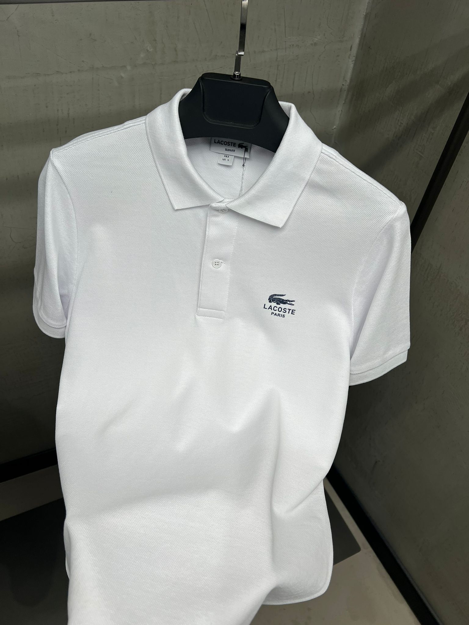 Erkek%20Normal%20%20Fit%20Polo%20Yaka%20T-shirt%208203B