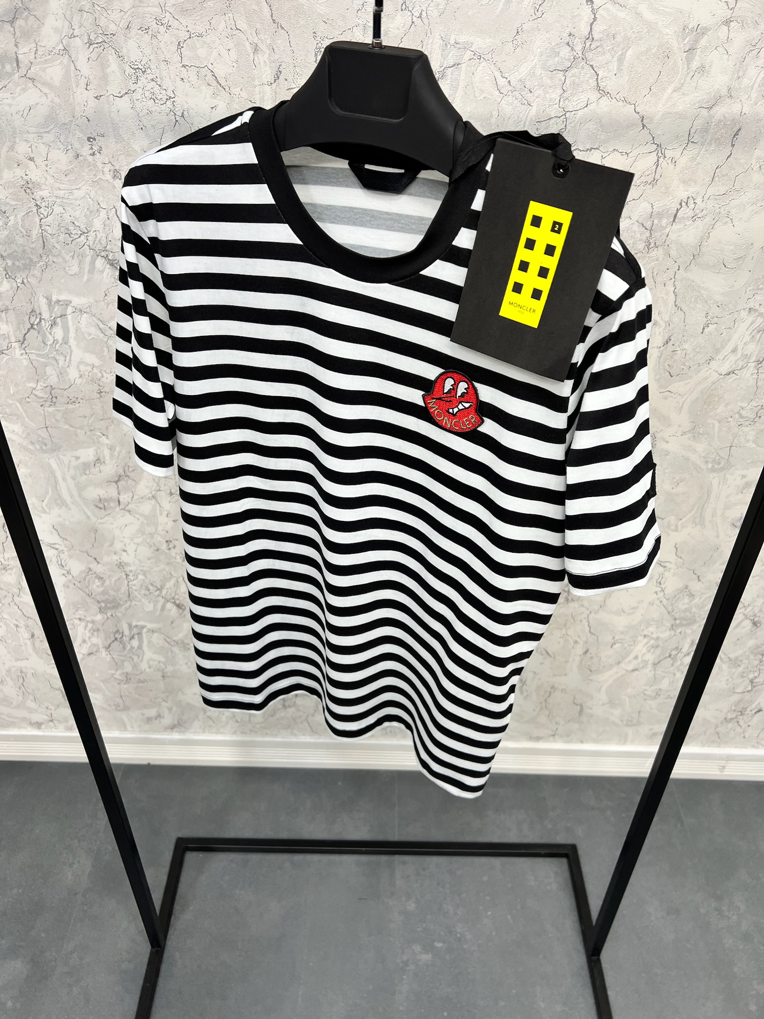 Erkek%20Normal%20%20Fit%20Tshirt%2024T73S