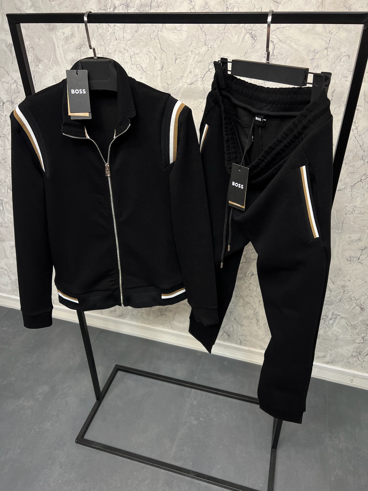 Erkek%20Normal%20%20Fit%20Eşofman%20Takım%20%2025K006S