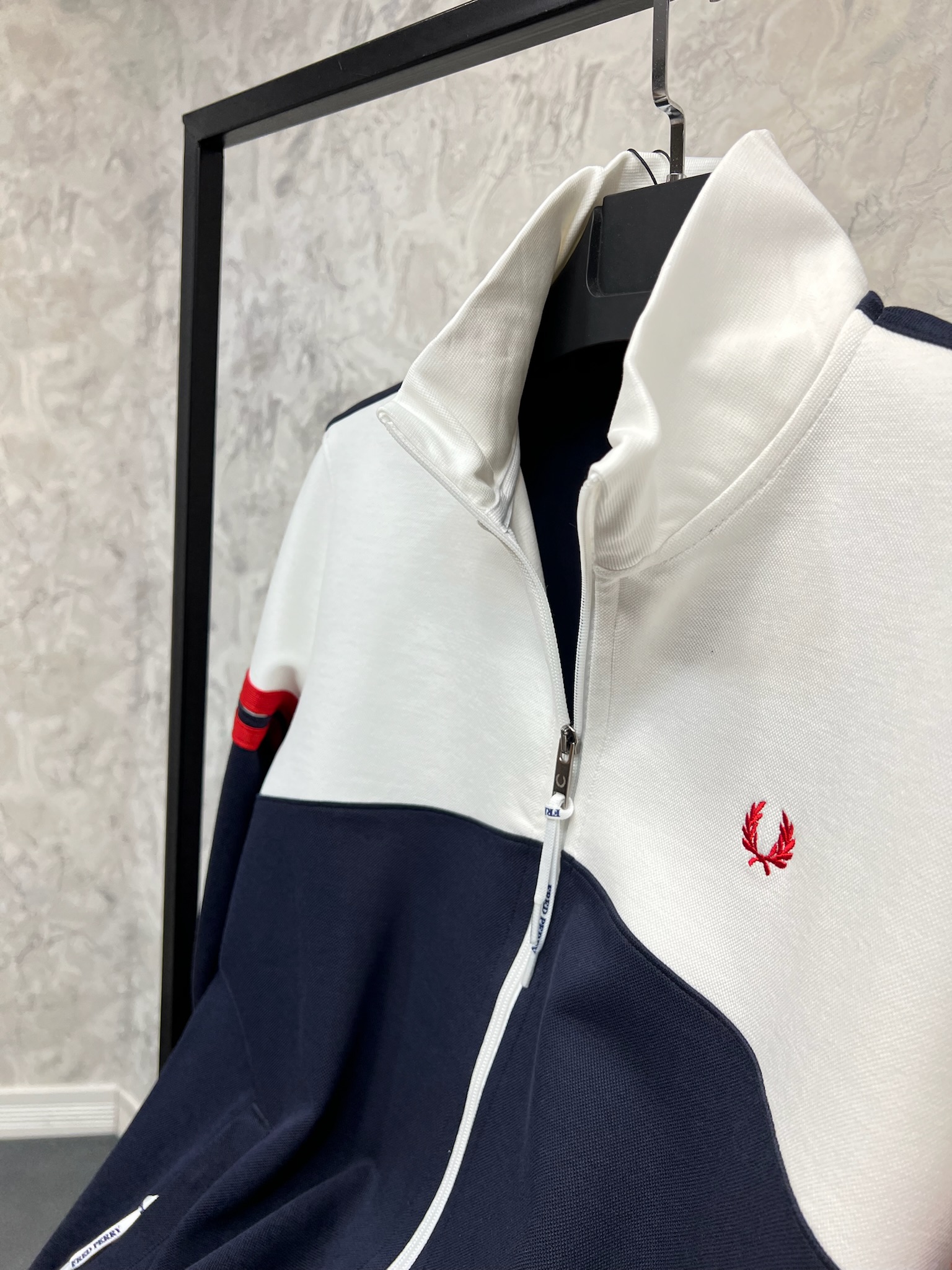 Erkek%20Normal%20%20Fit%20Sweatshirt%203535B