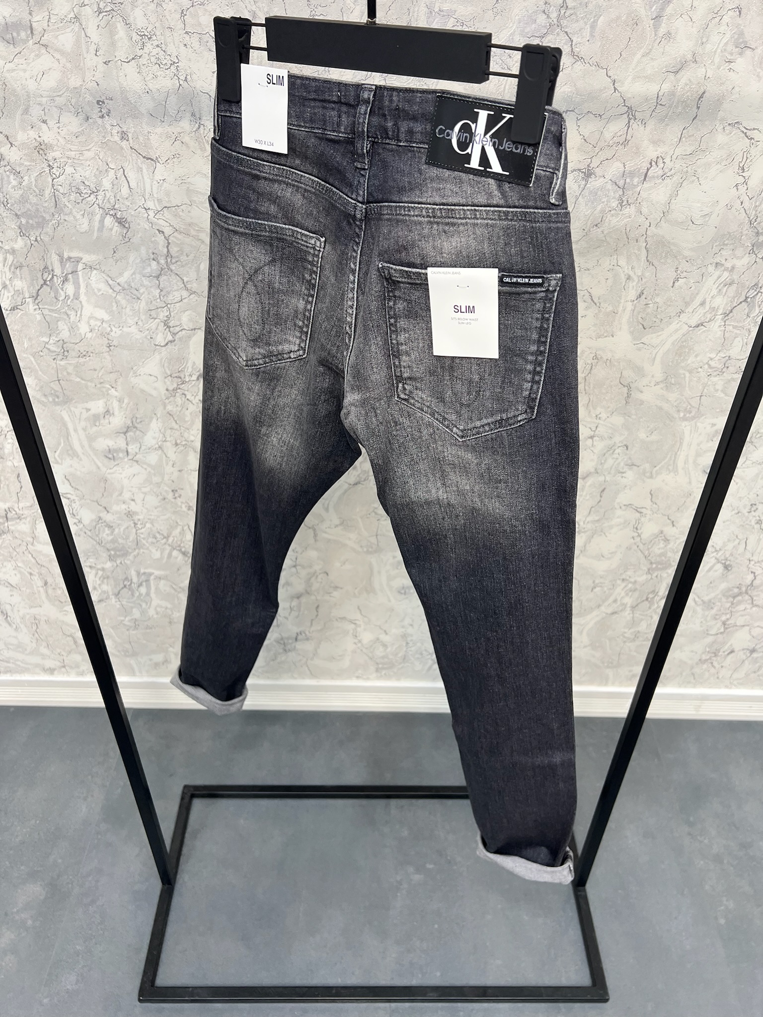 Erkek%20Slim%20Fit%20Kot%20Pantolon%2024C01
