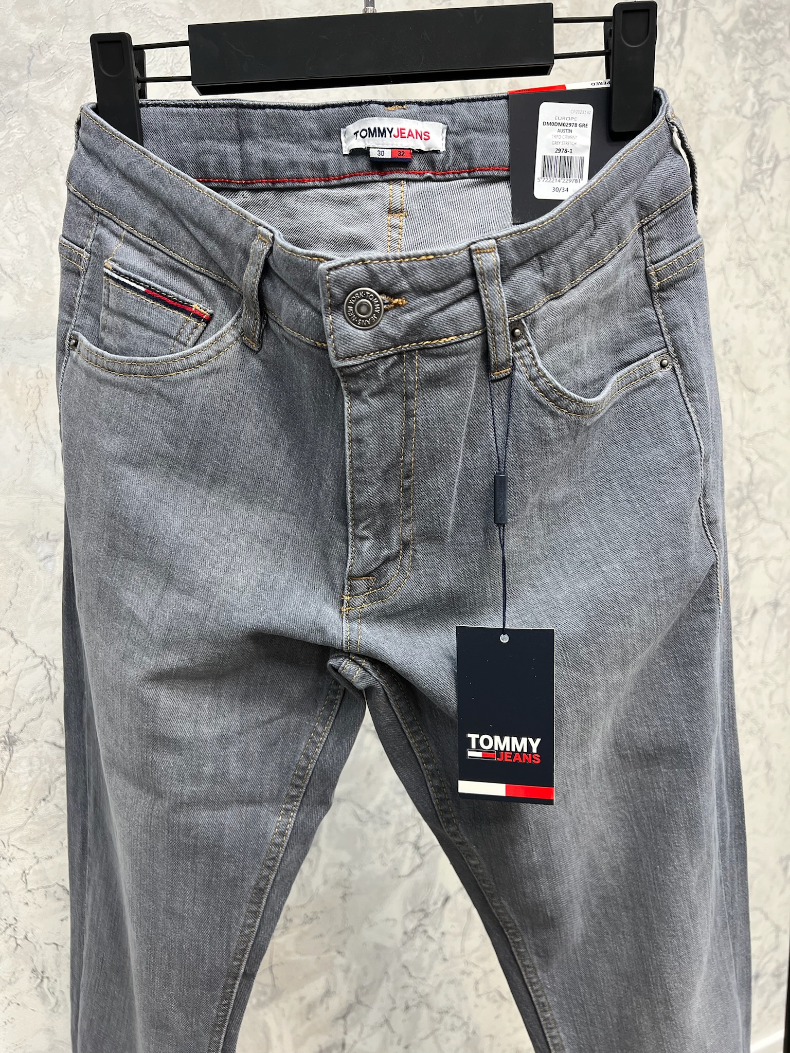 Erkek%20Slim%20Fit%20Kot%20Pantolon%2024T02