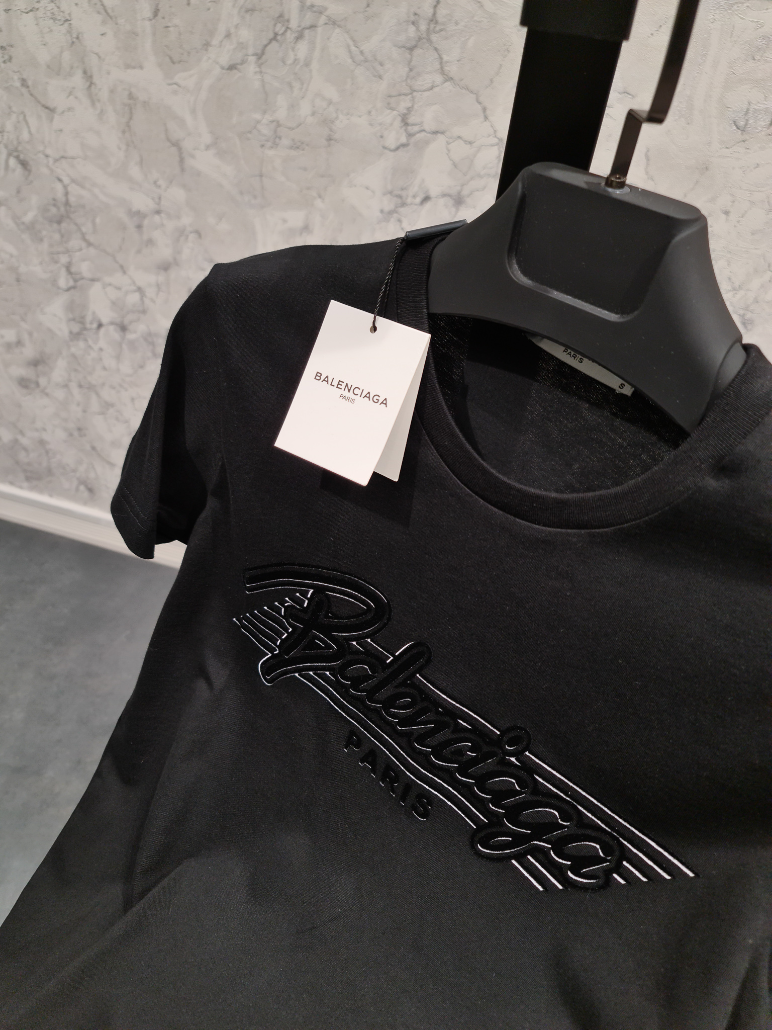 Erkek%20Slim%20Fit%20Siyah%20Tshirt%2021523S
