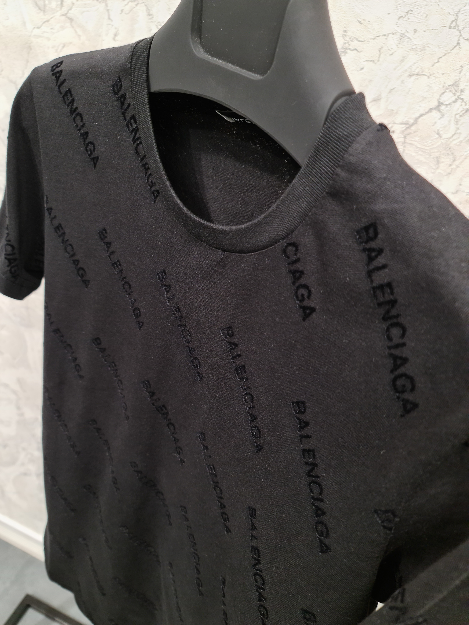 Erkek%20Slim%20Fit%20Siyah%20Tshirt%2022012S