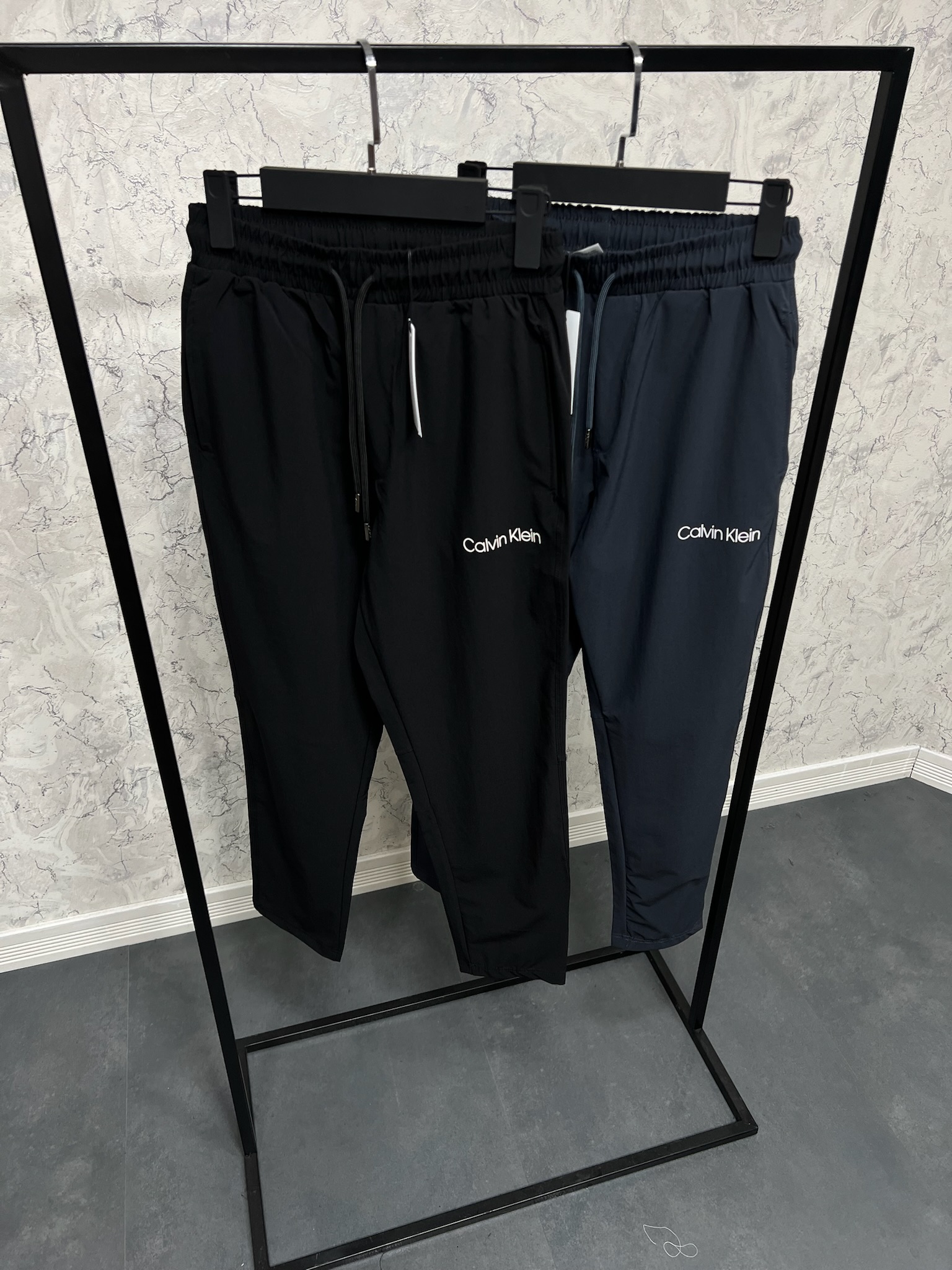 Erkek%20Slim%20Fit%20Pantolon%2025K026S