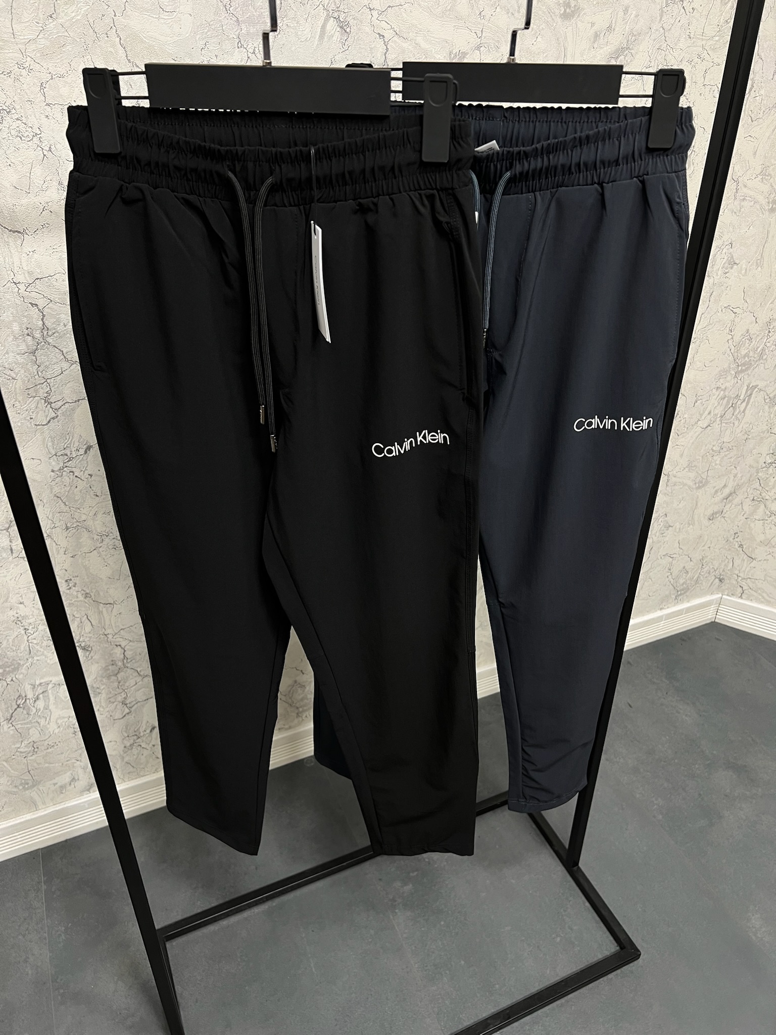 Erkek%20Slim%20Fit%20Pantolon%2025K026S