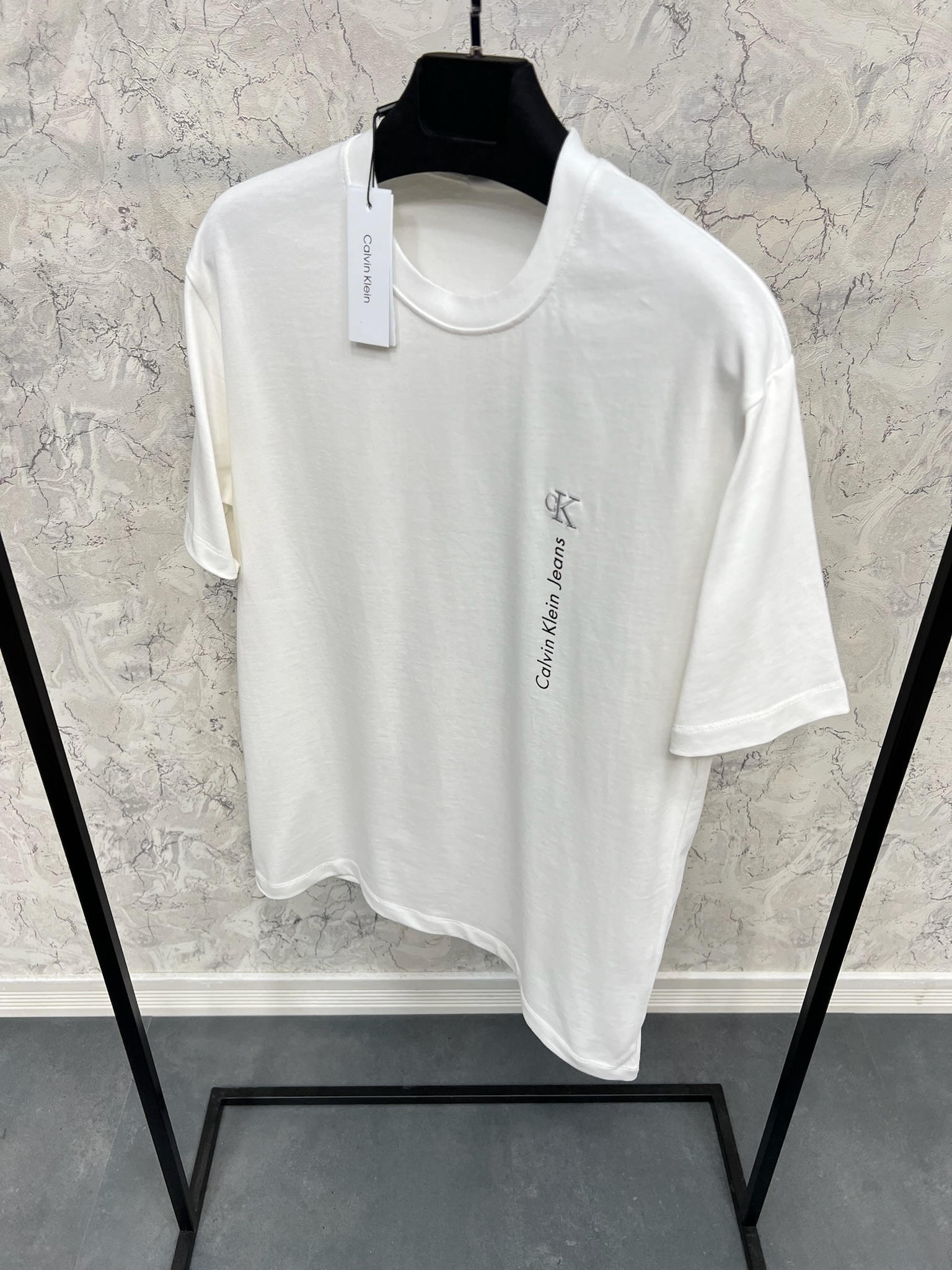 Erkek%20Normal%20Fit%20Tshirt%2024T35B