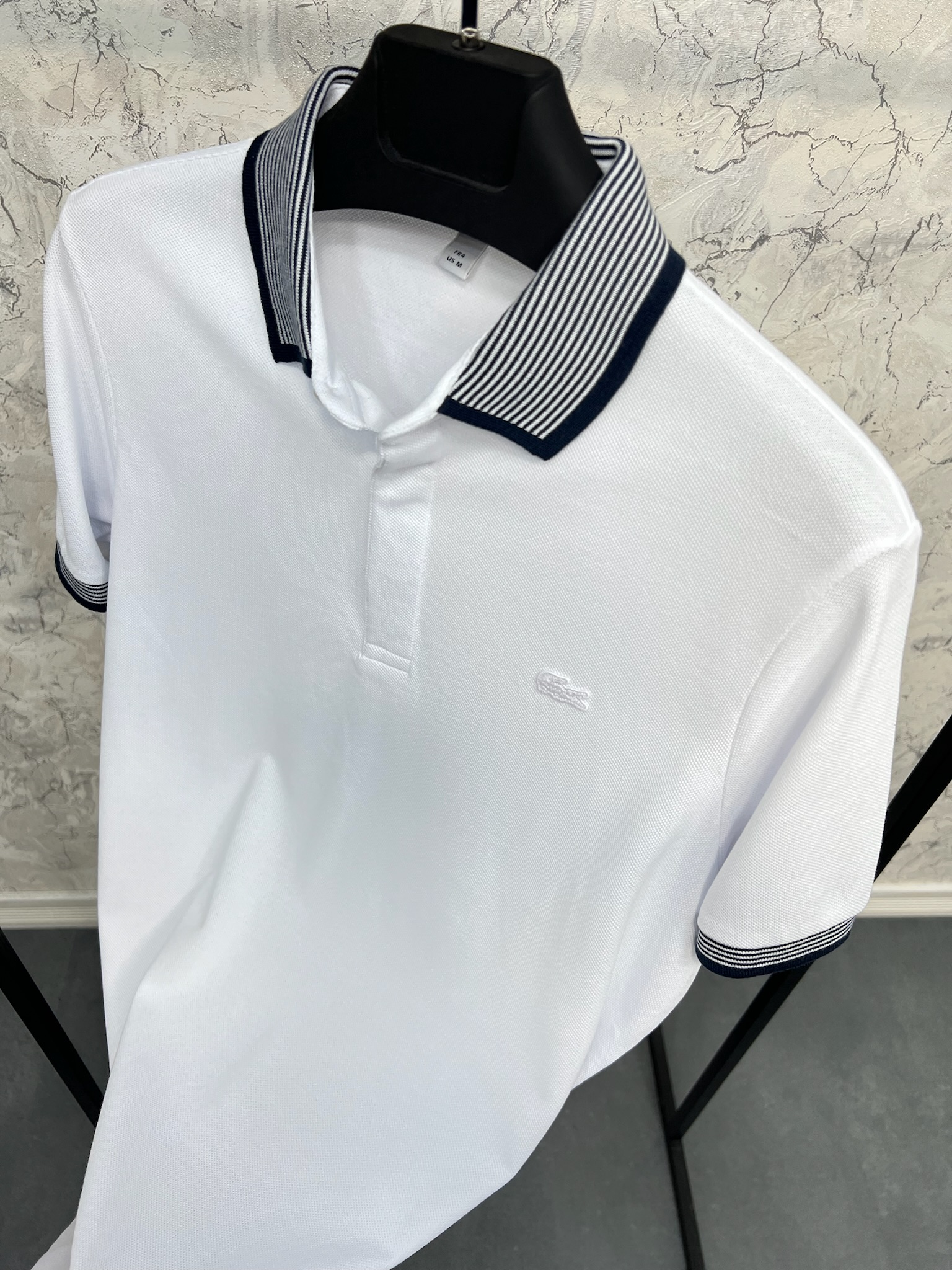 Erkek%20Normal%20%20Fit%20Polo%20Yaka%20T-shirt%208047B