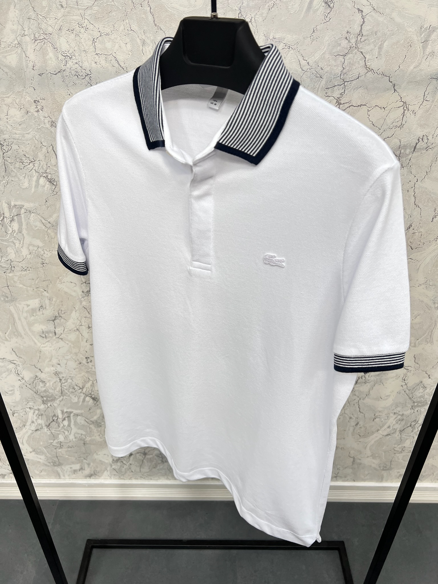 Erkek%20Normal%20%20Fit%20Polo%20Yaka%20T-shirt%208047B
