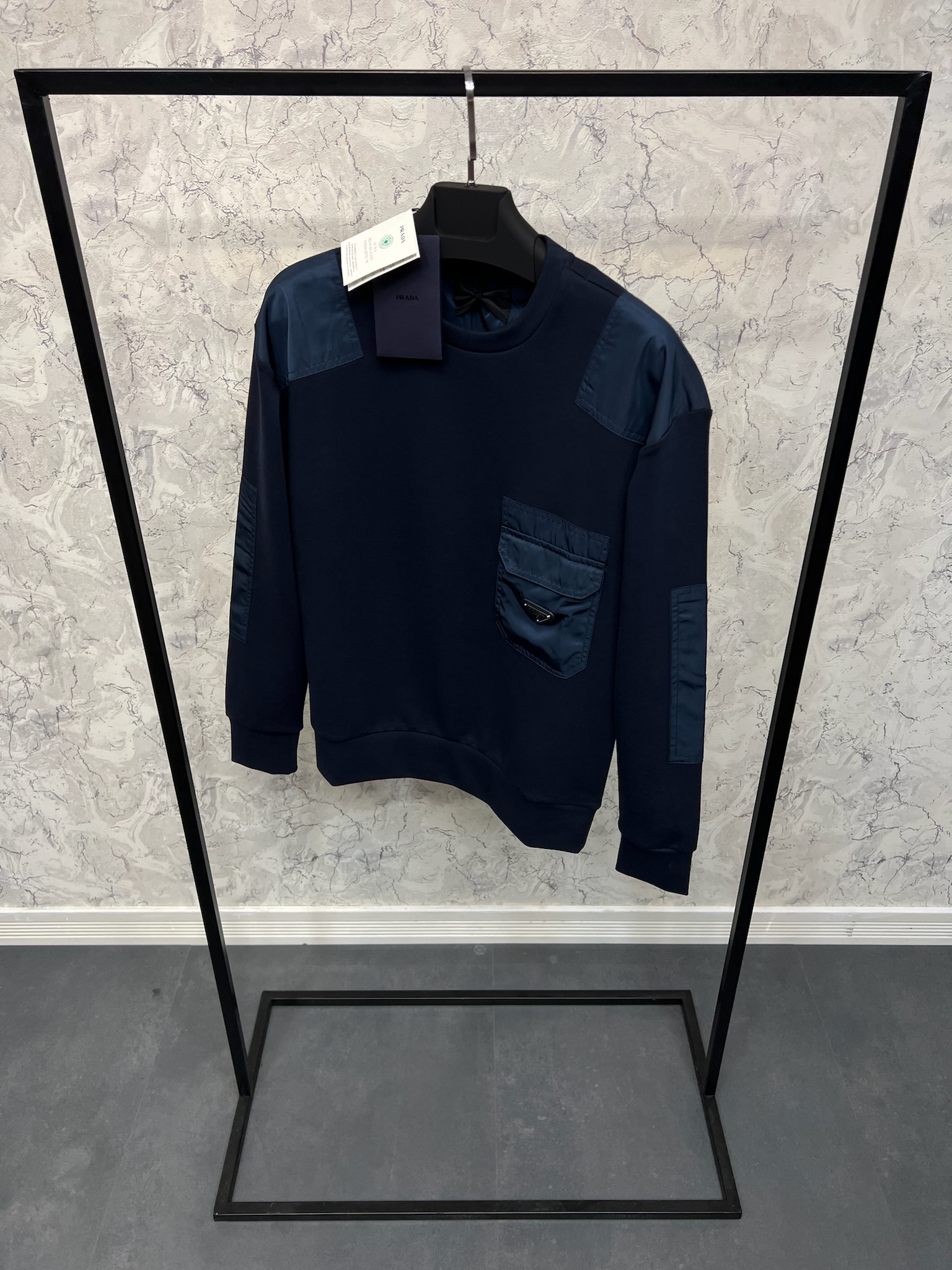 Erkek%20Normal%20%20Fit%20Sweatshirt%2025K048L