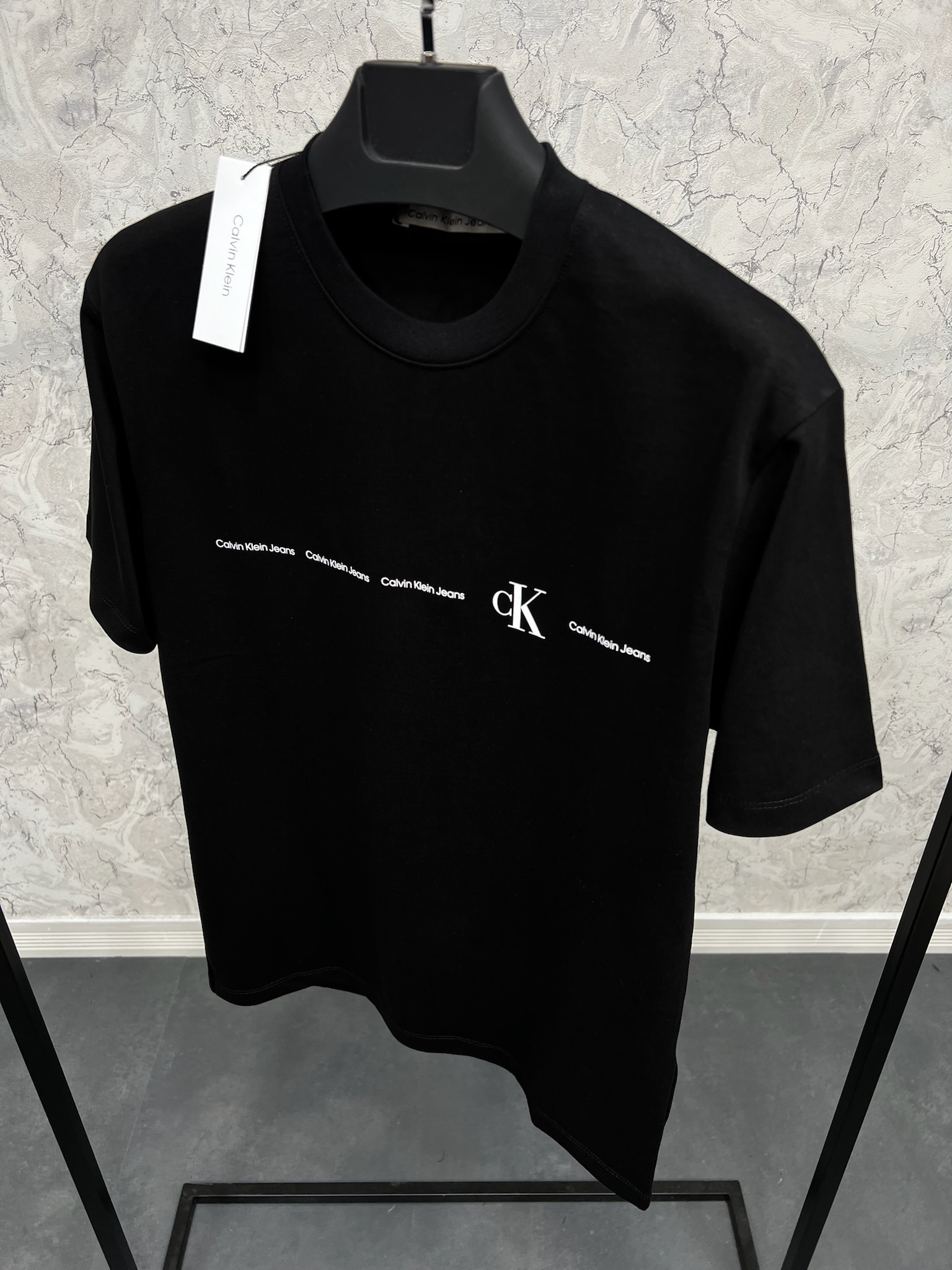 Erkek%20Normal%20%20Fit%20Tshirt%2024T57S