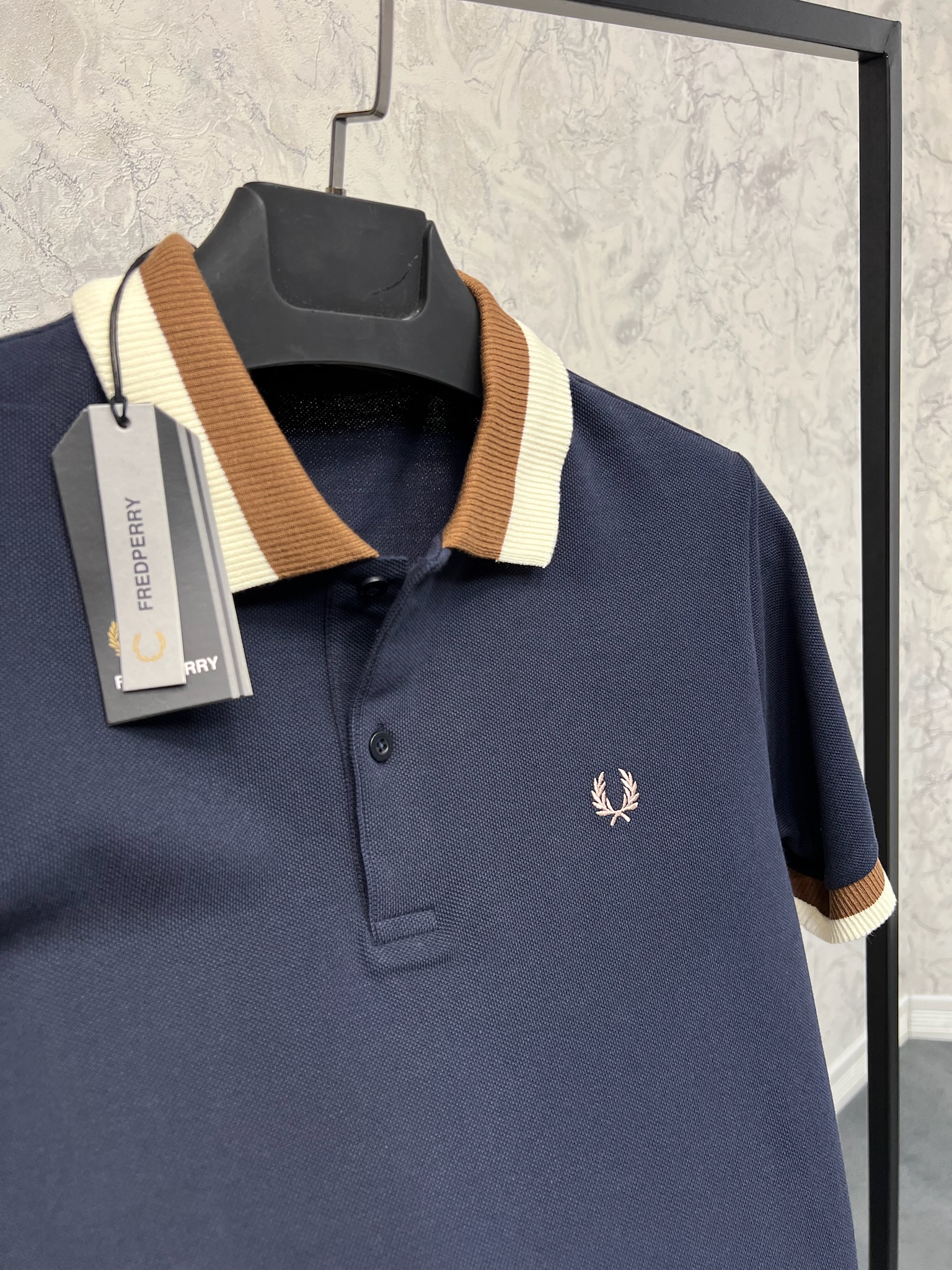 Erkek%20Normal%20%20Fit%20%20Polo%20Yaka%20T-shirt%20%208096L