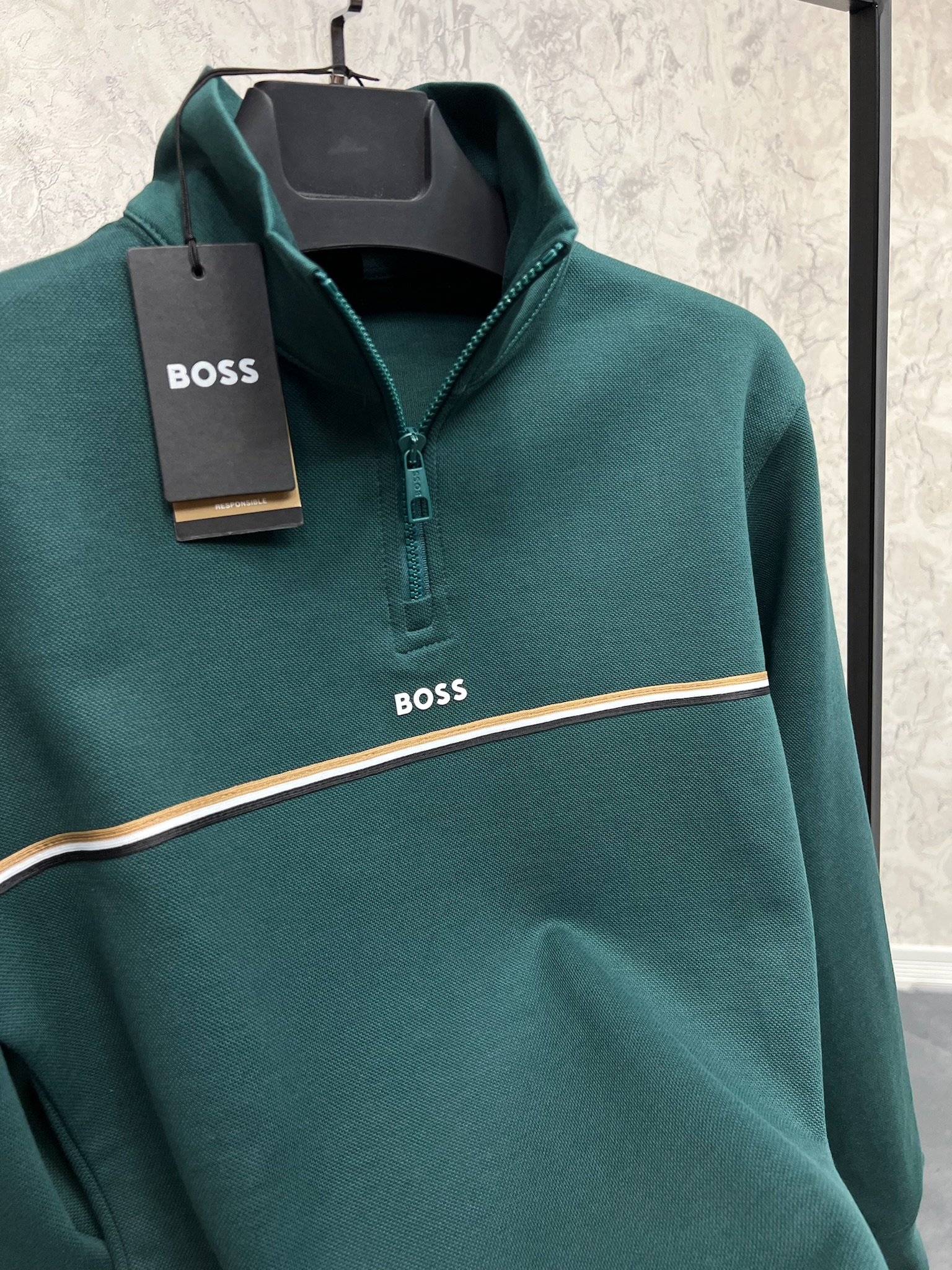 Erkek%20Normal%20%20Fit%20Sweatshirt%2025K010Y