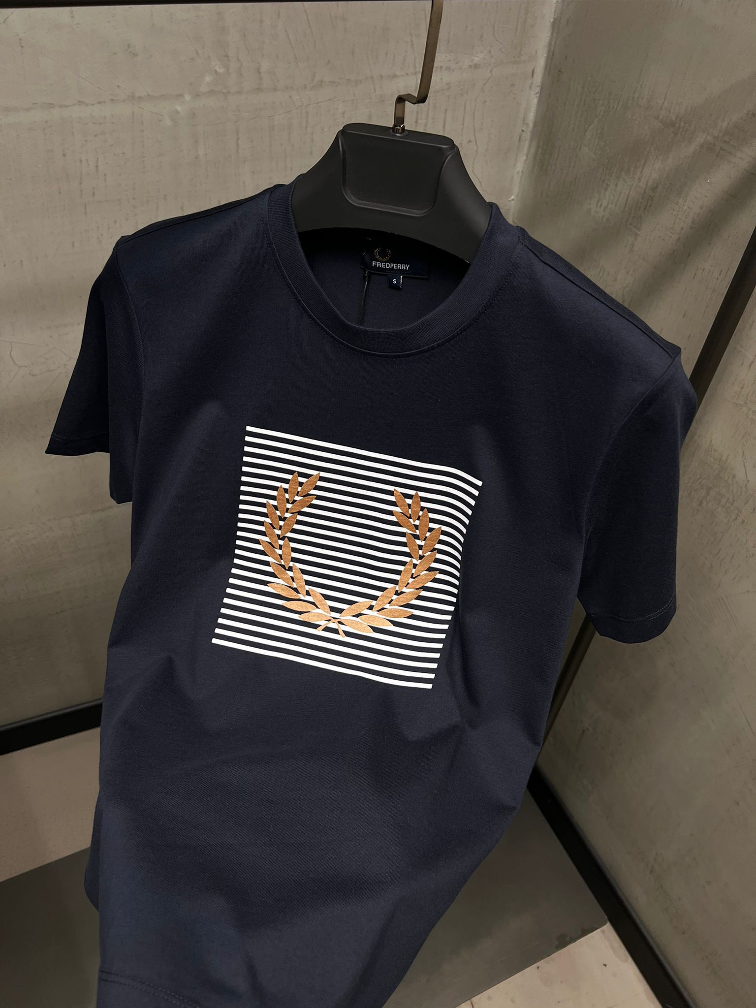 Erkek%20Slim%20Fit%20Tshirt%206107L