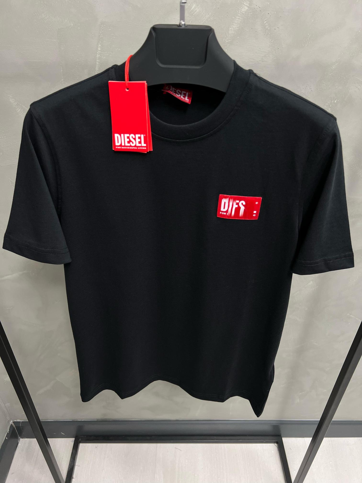 Erkek%20Slim%20Fit%20T-shirt