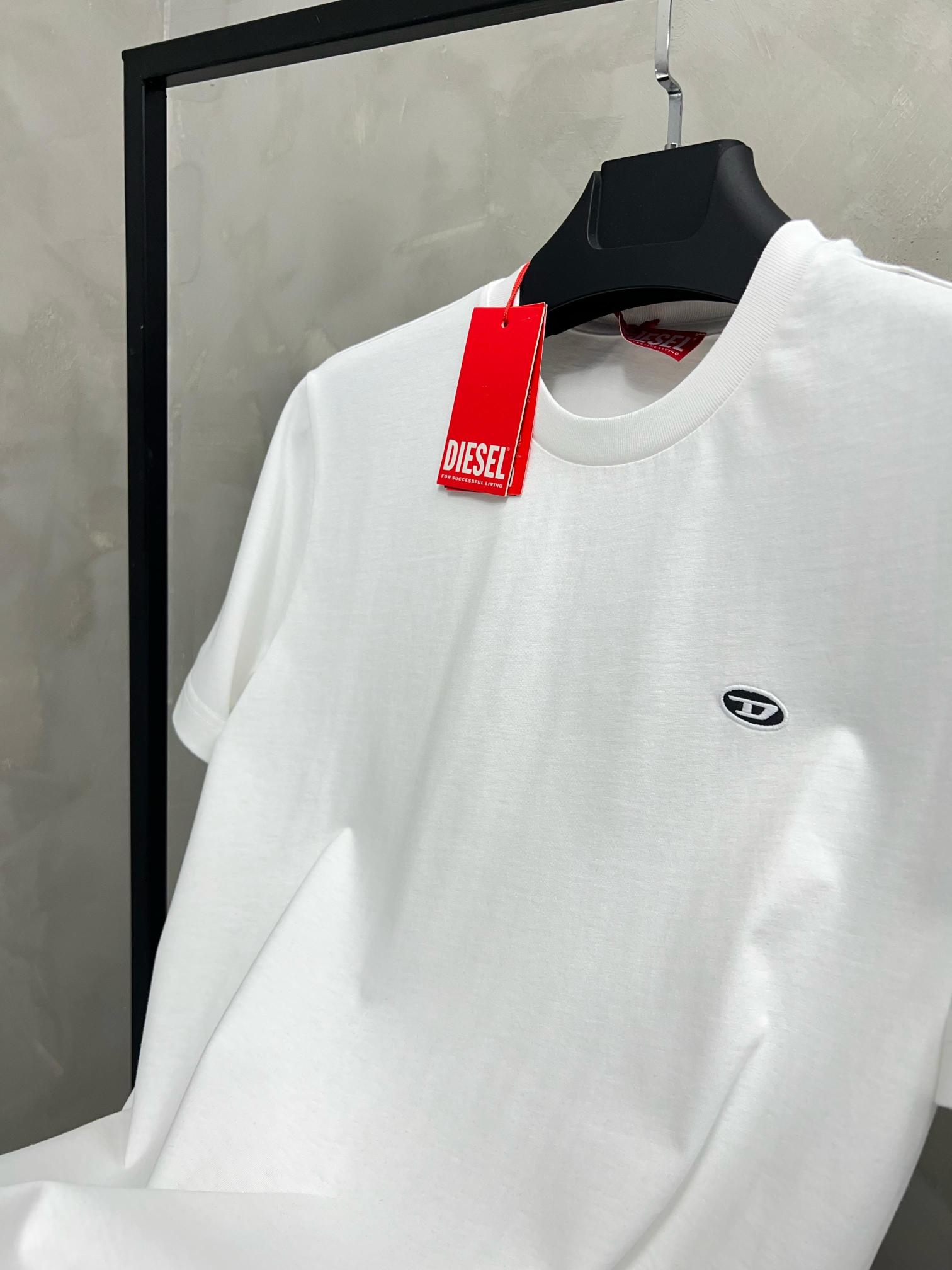 Erkek%20Slim%20Fit%20T-shirt%20