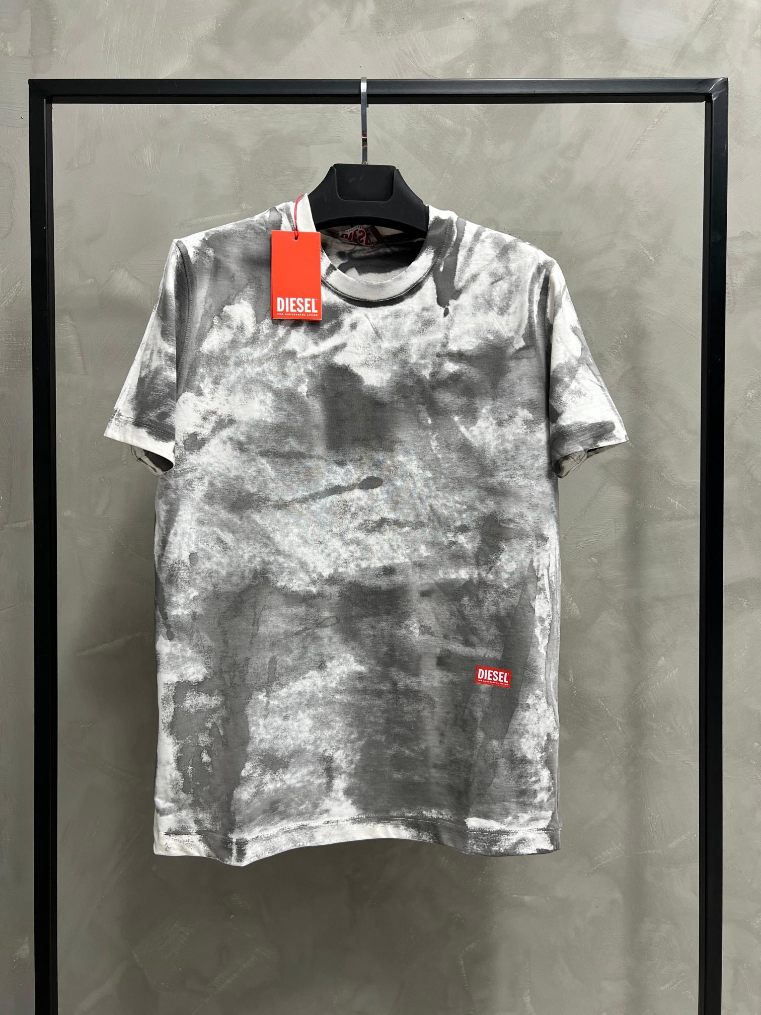 Erkek%20Slim%20Fit%20T-shirt