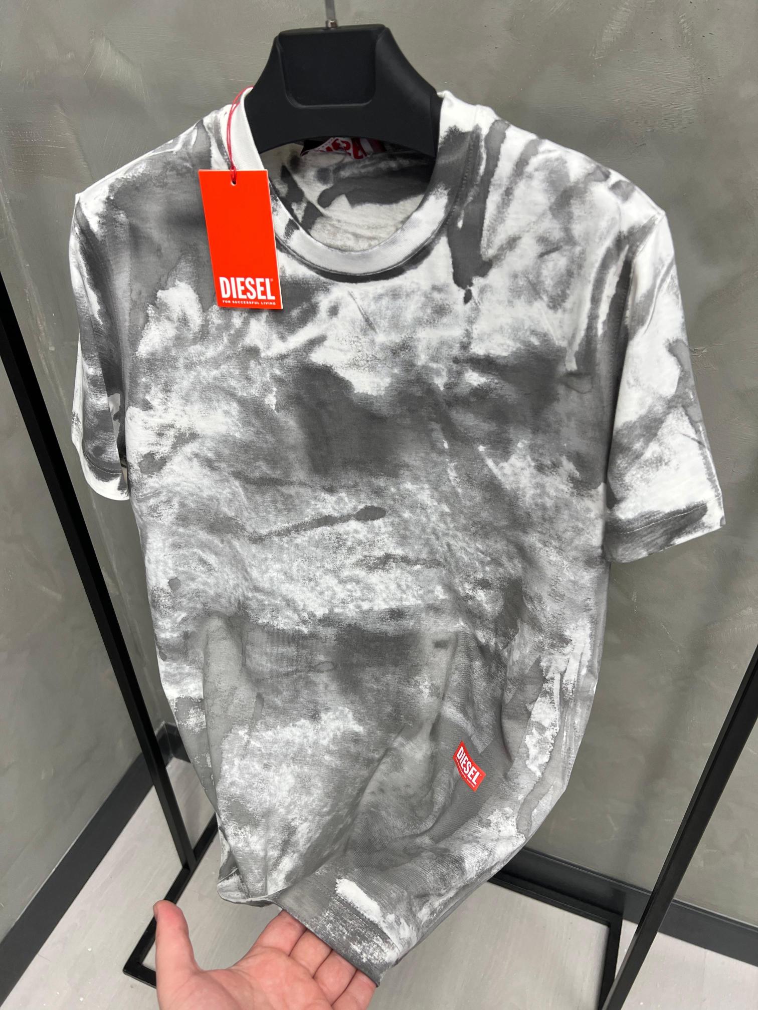 Erkek%20Slim%20Fit%20T-shirt