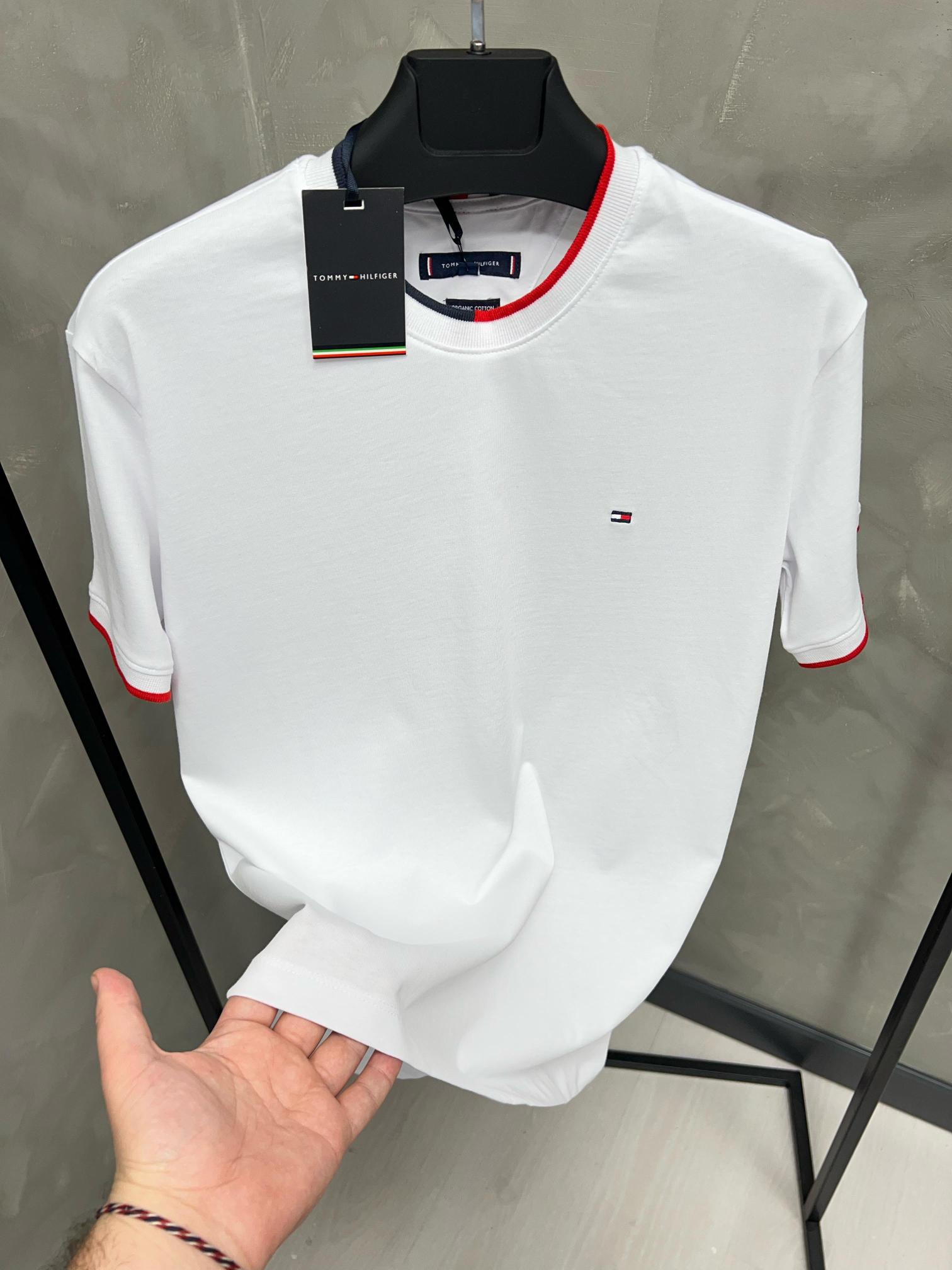 Erkek%20Slim%20Fit%20T-shirt