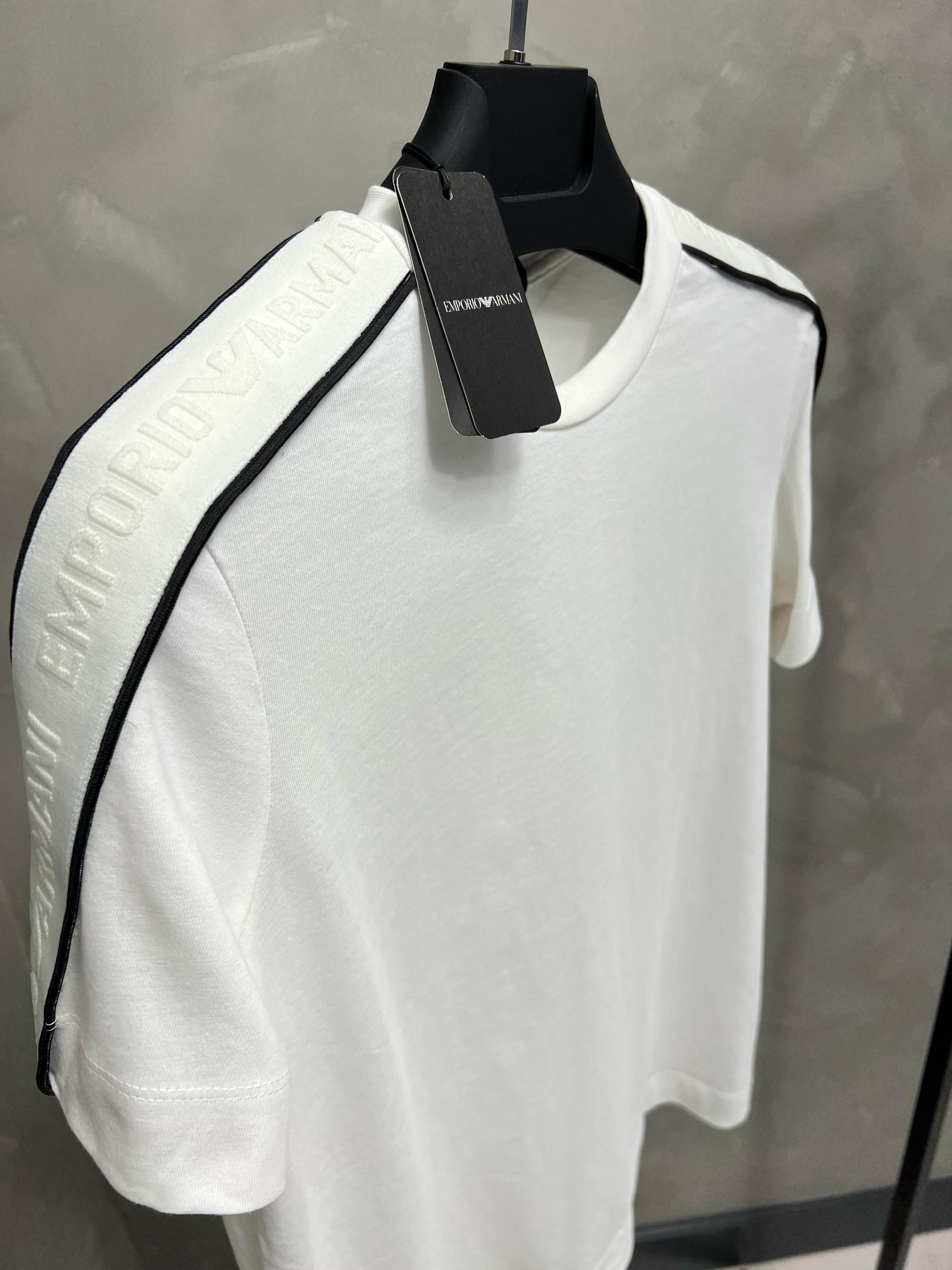 Erkek%20Slim%20Fit%20T-shirt