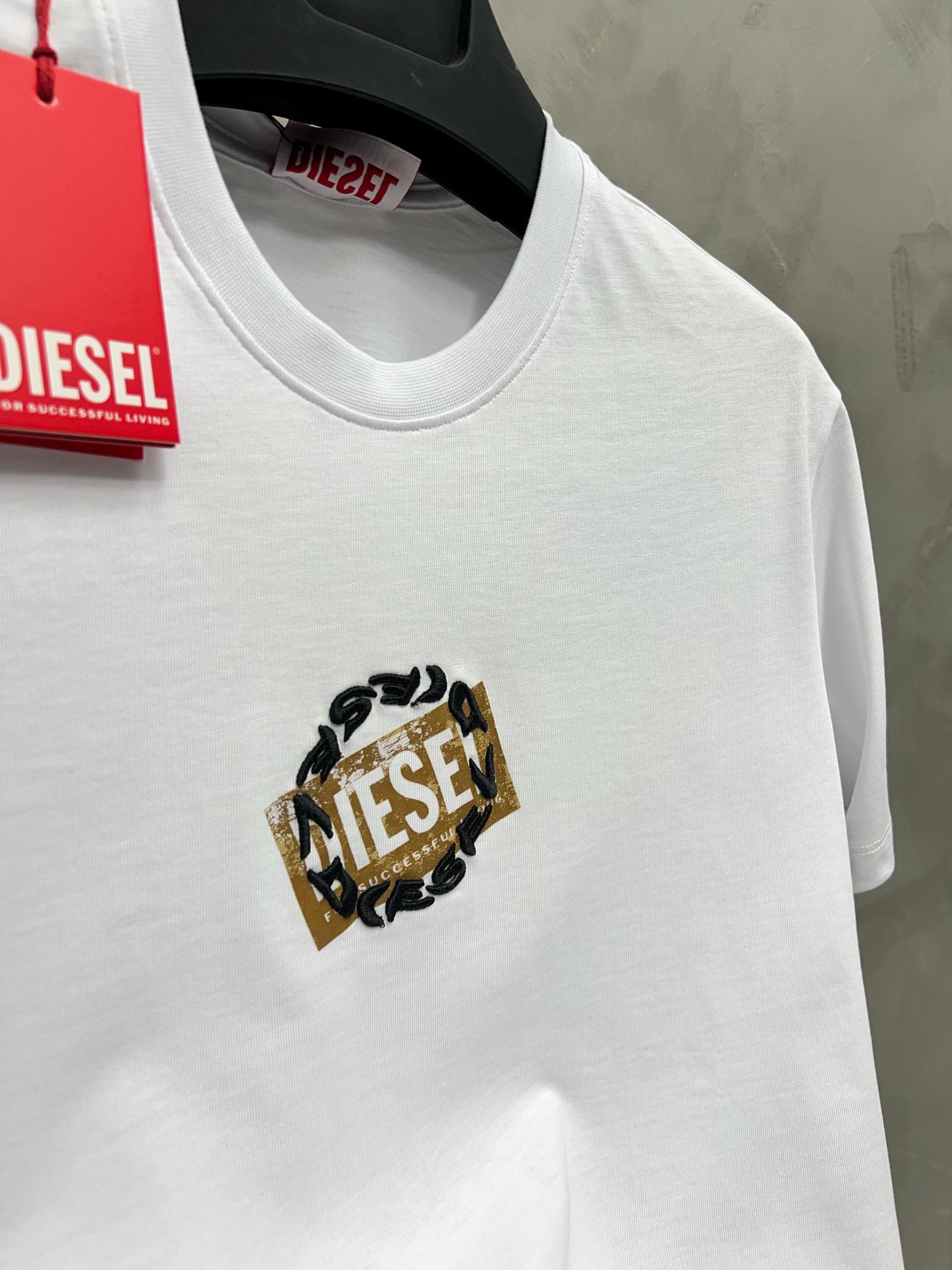 Erkek%20Slim%20Fit%20Tshirt