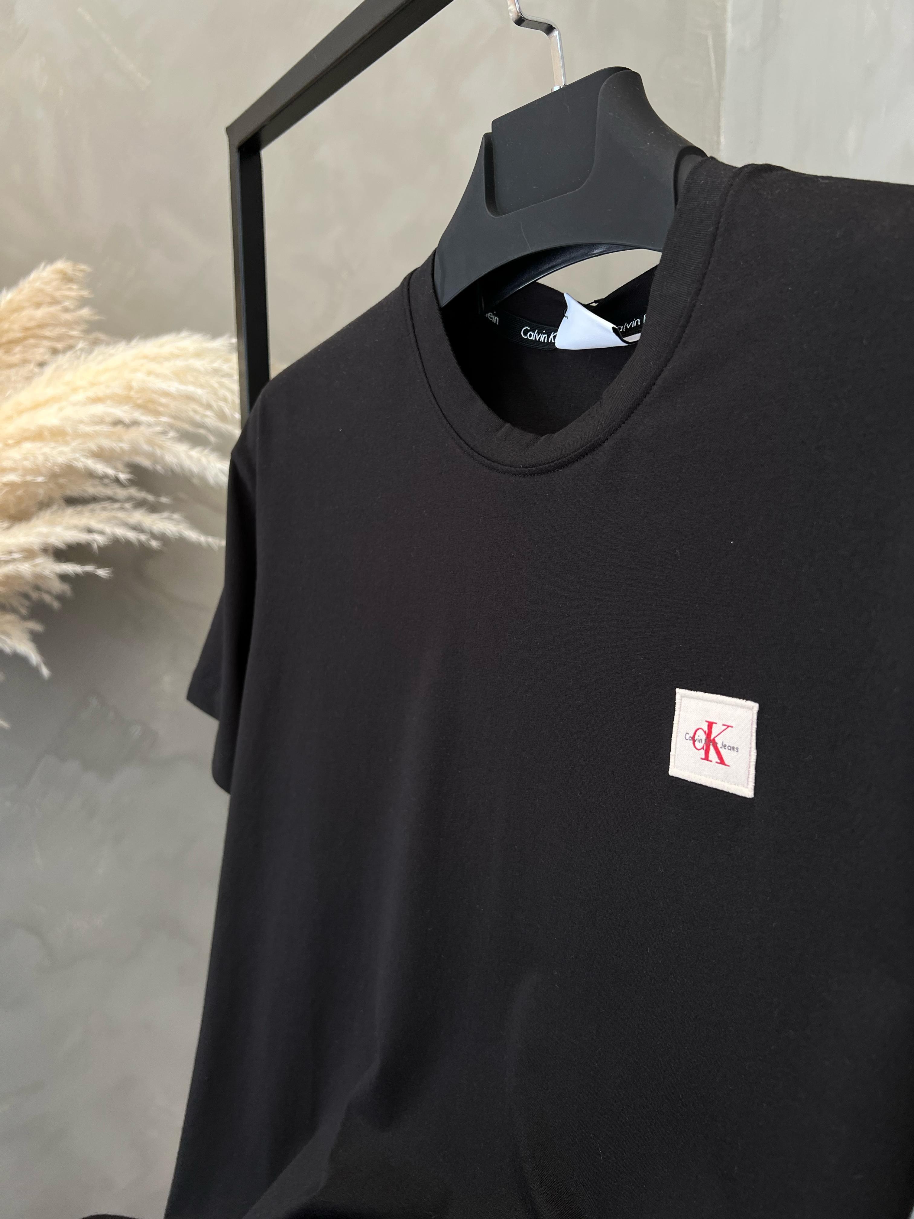 Erkek%20Slim%20Fit%20T-shirt