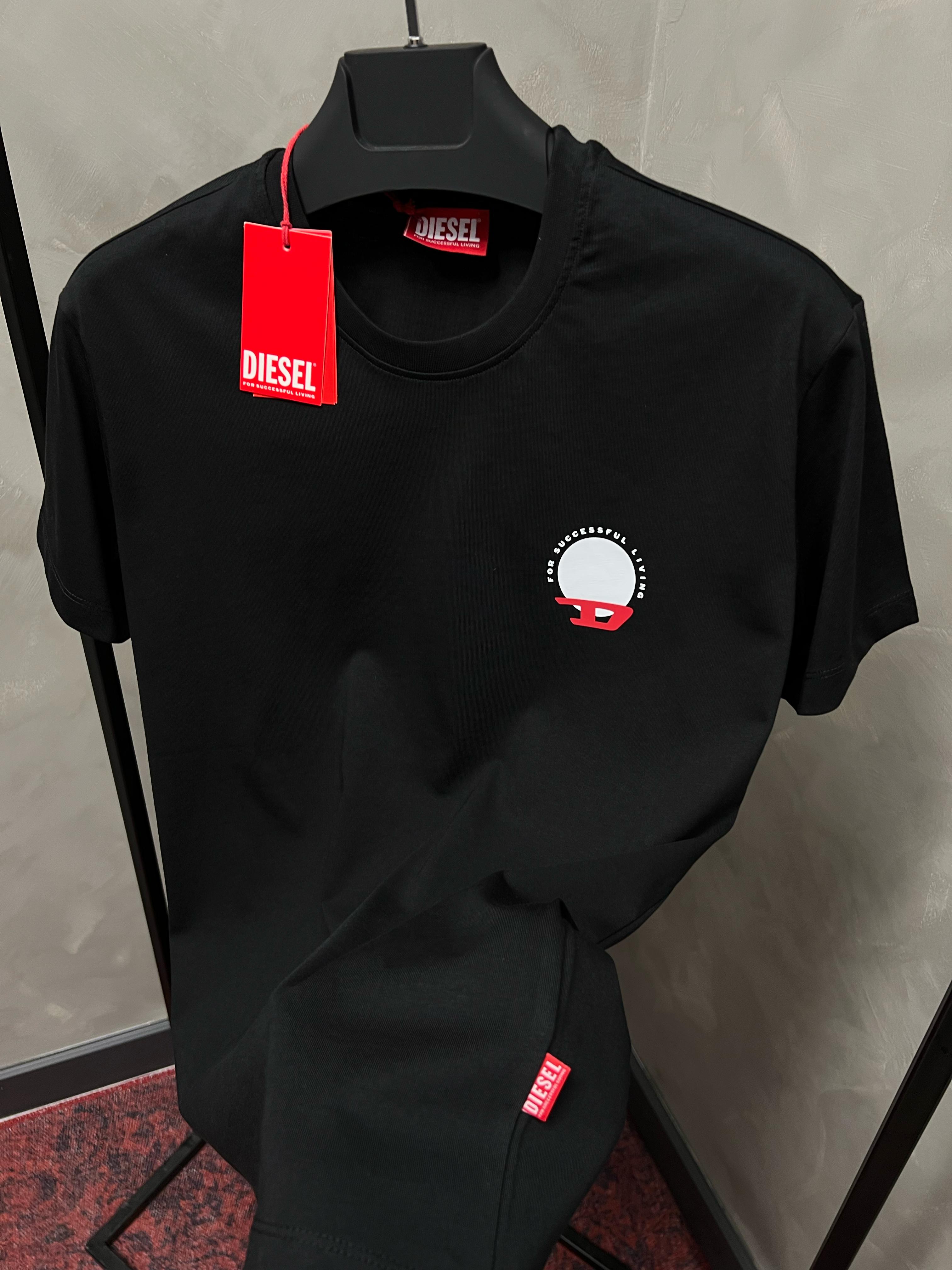 Erkek%20Slim%20Fit%20T-shirt