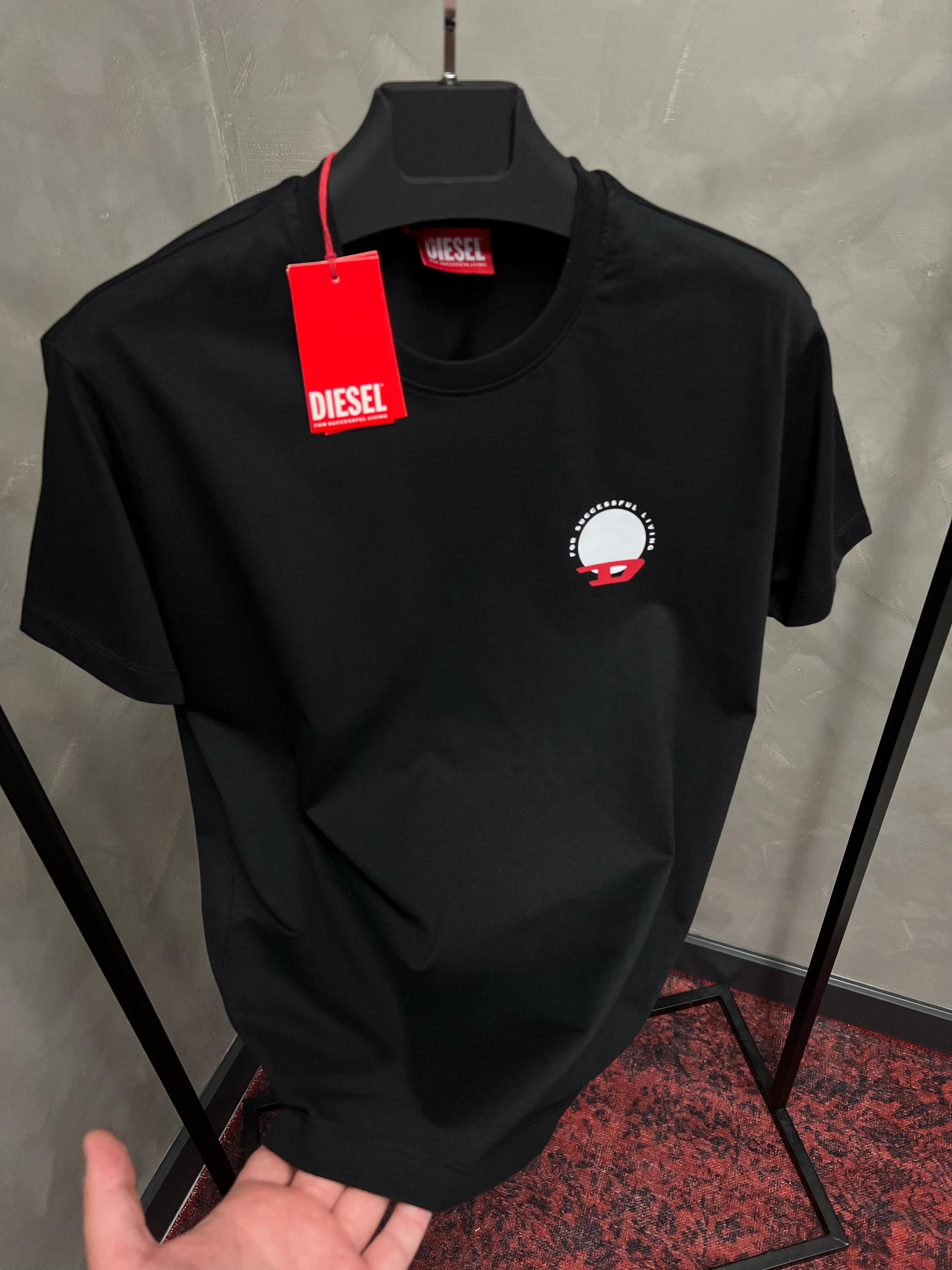 Erkek%20Slim%20Fit%20T-shirt