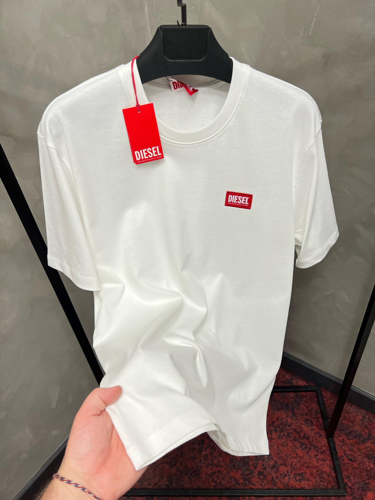 Erkek%20Normal%20Fit%20T-shirt