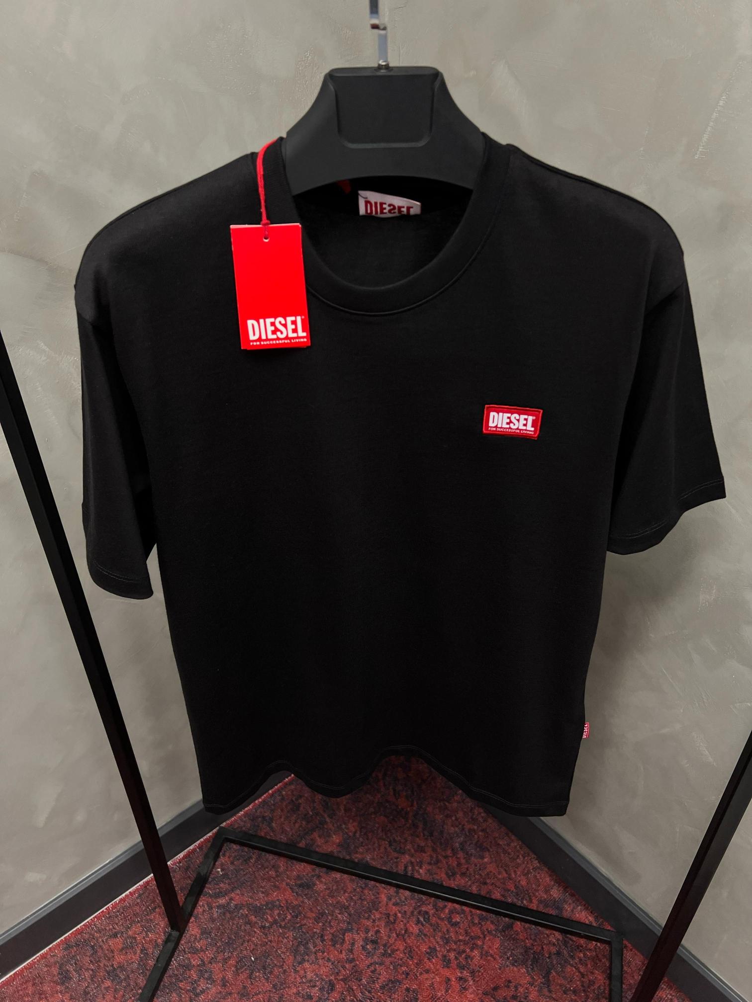 Erkek%20Normal%20Fit%20T-shirt