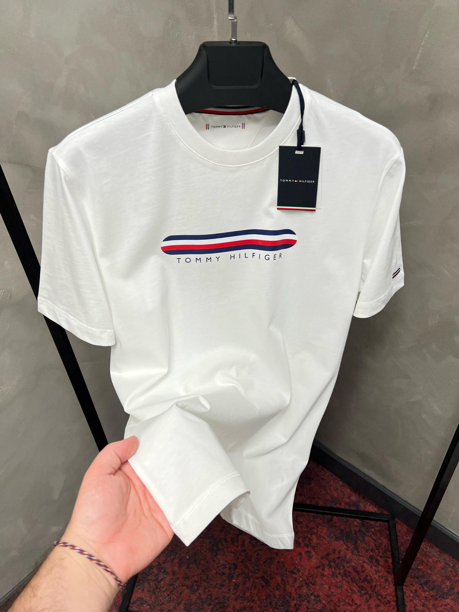 Erkek%20Slim%20Fit%20T-shirt