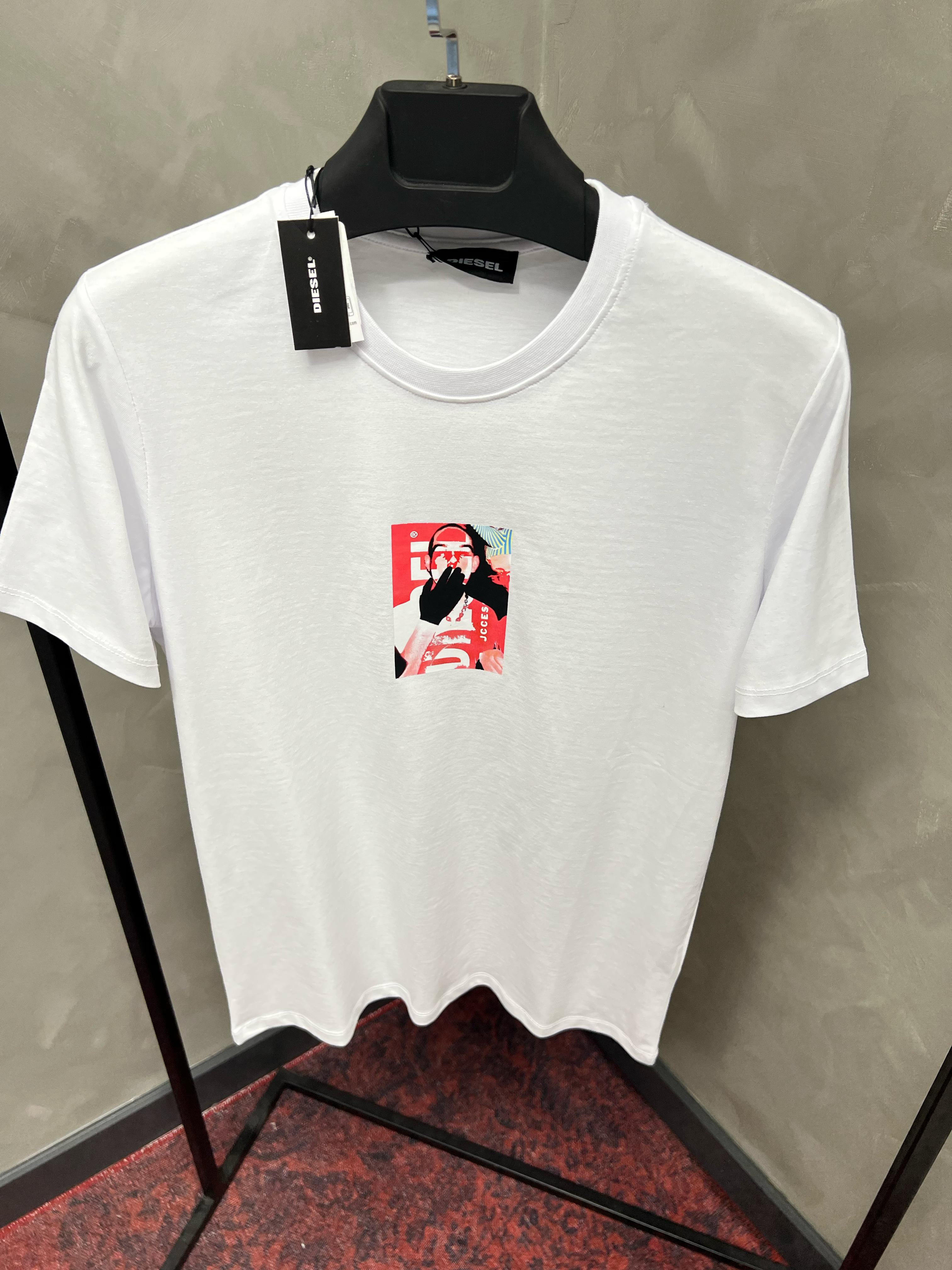 Erkek%20Normal%20Fit%20T-shirt