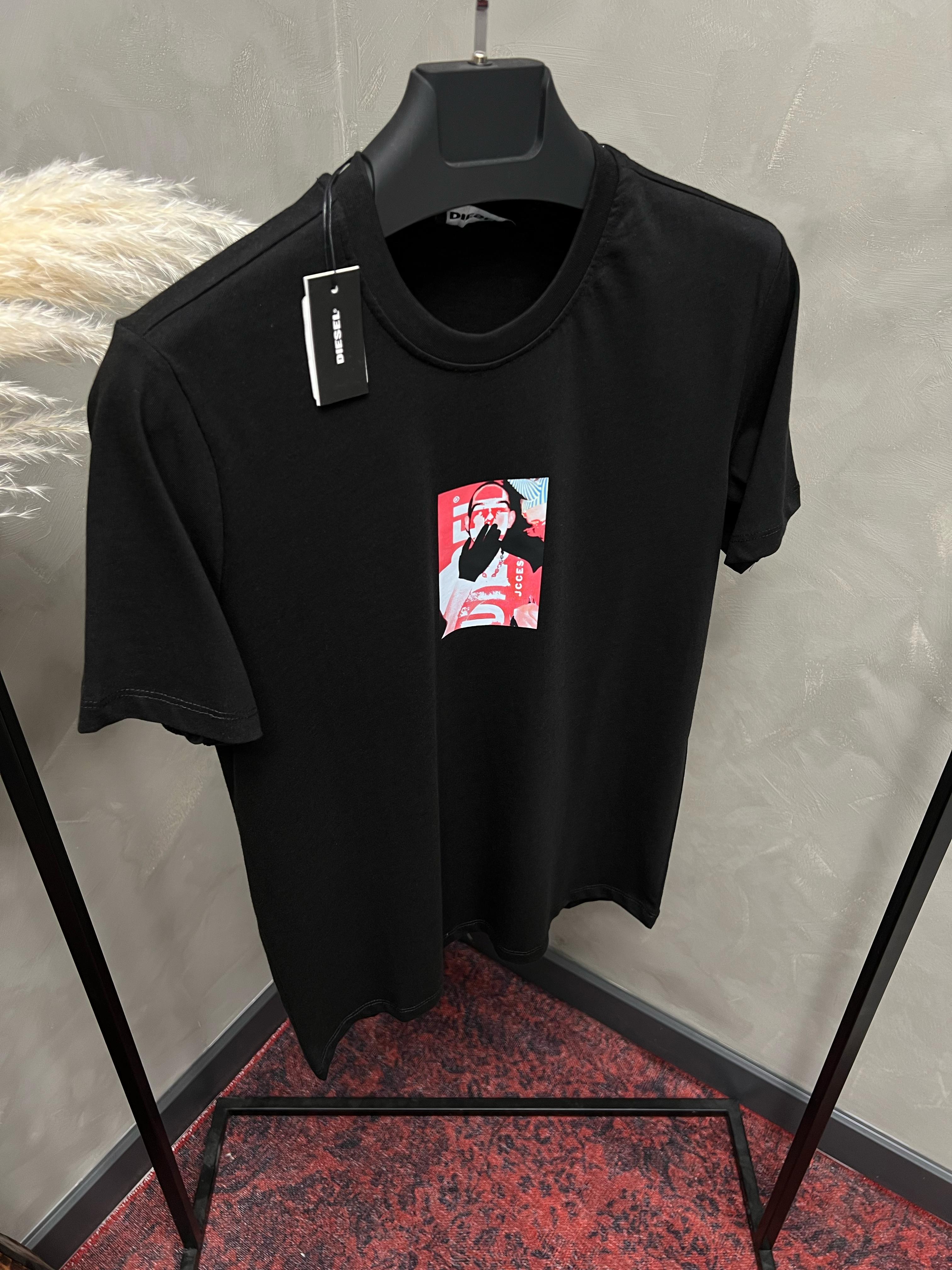 Erkek%20Normal%20Fit%20T-shirt