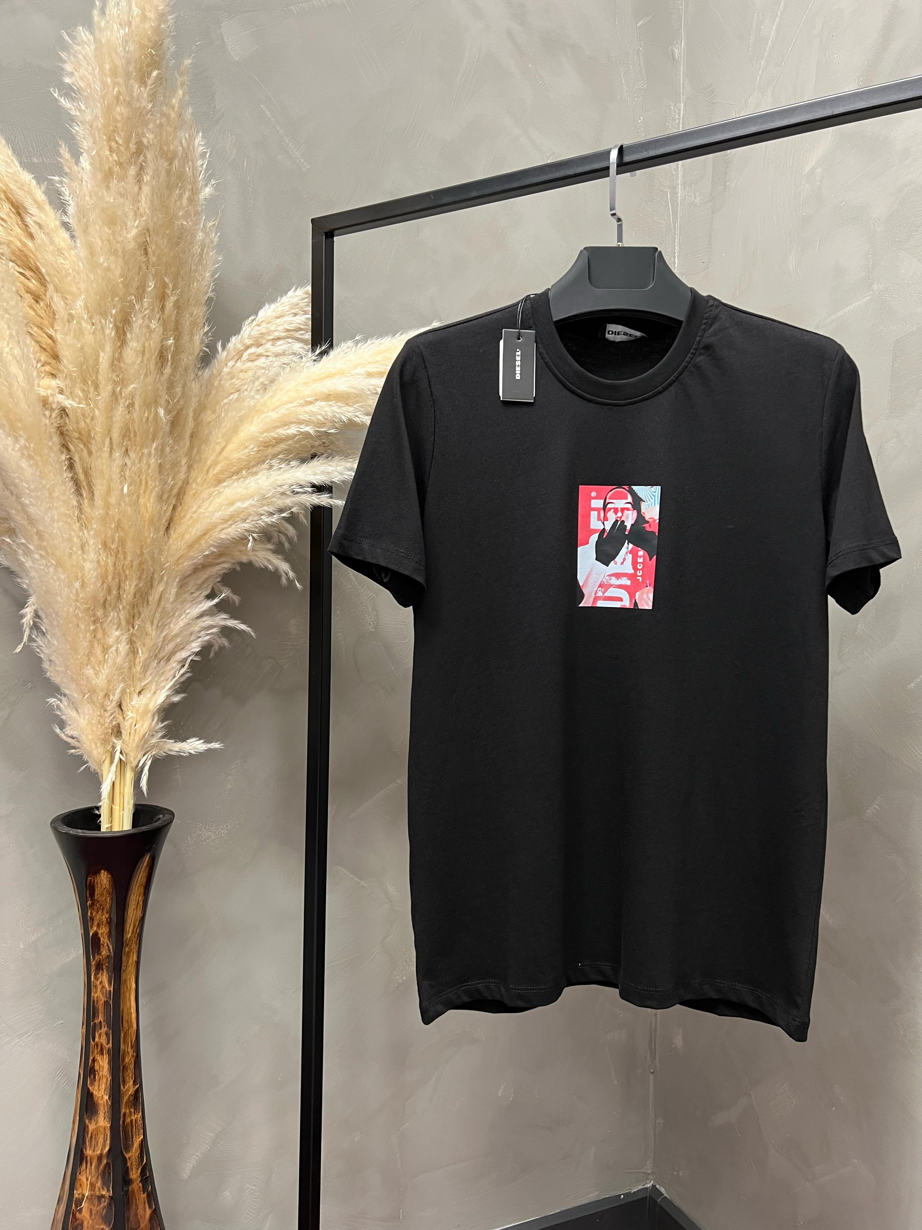 Erkek%20Normal%20Fit%20T-shirt