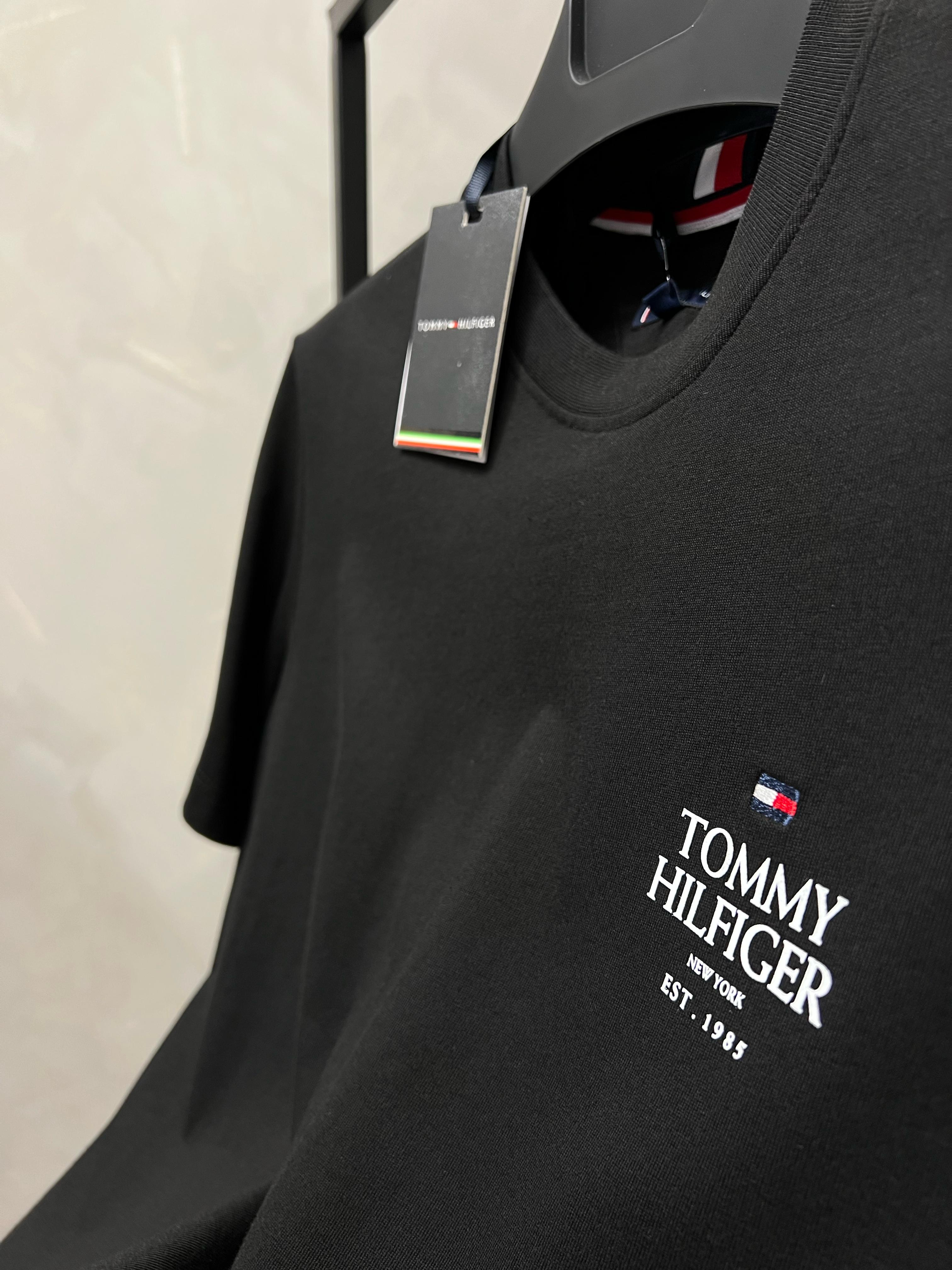 Erkek%20Slim%20Fit%20T-shirt