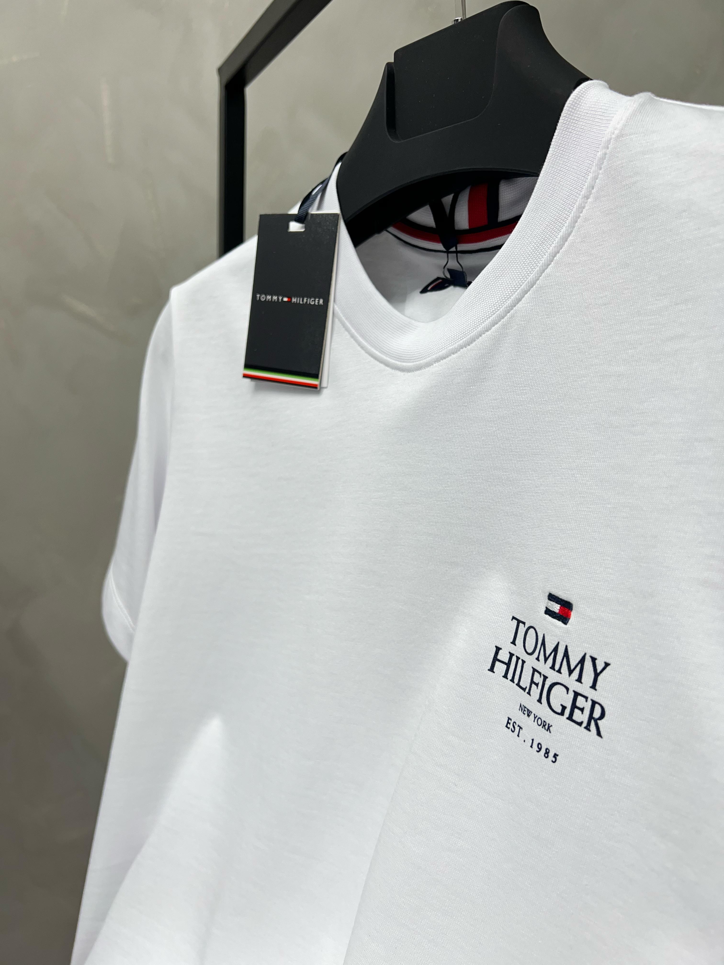 Erkek%20Slim%20Fit%20T-shirt