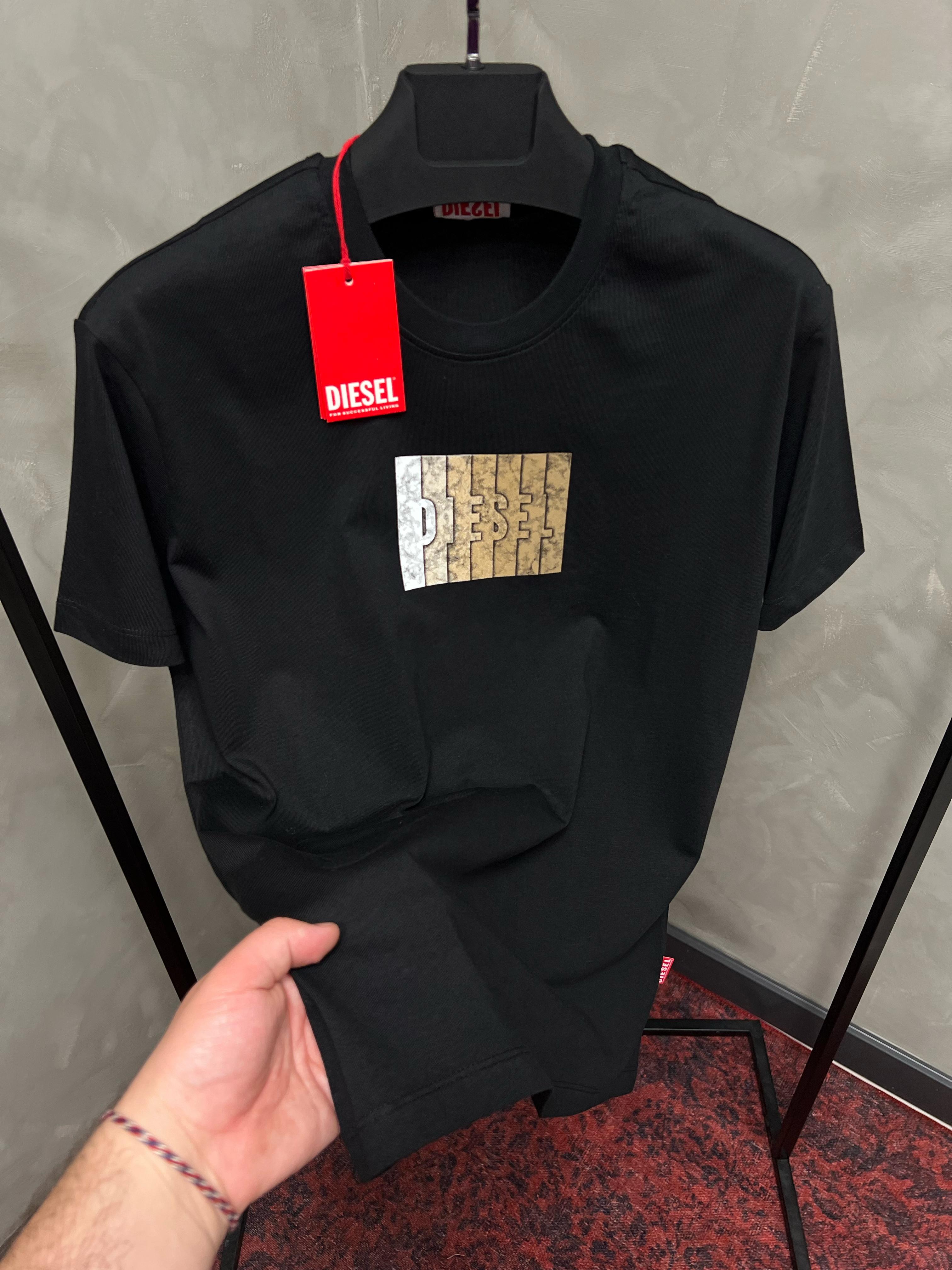 Erkek%20Slim%20Fit%20Tshirt%20