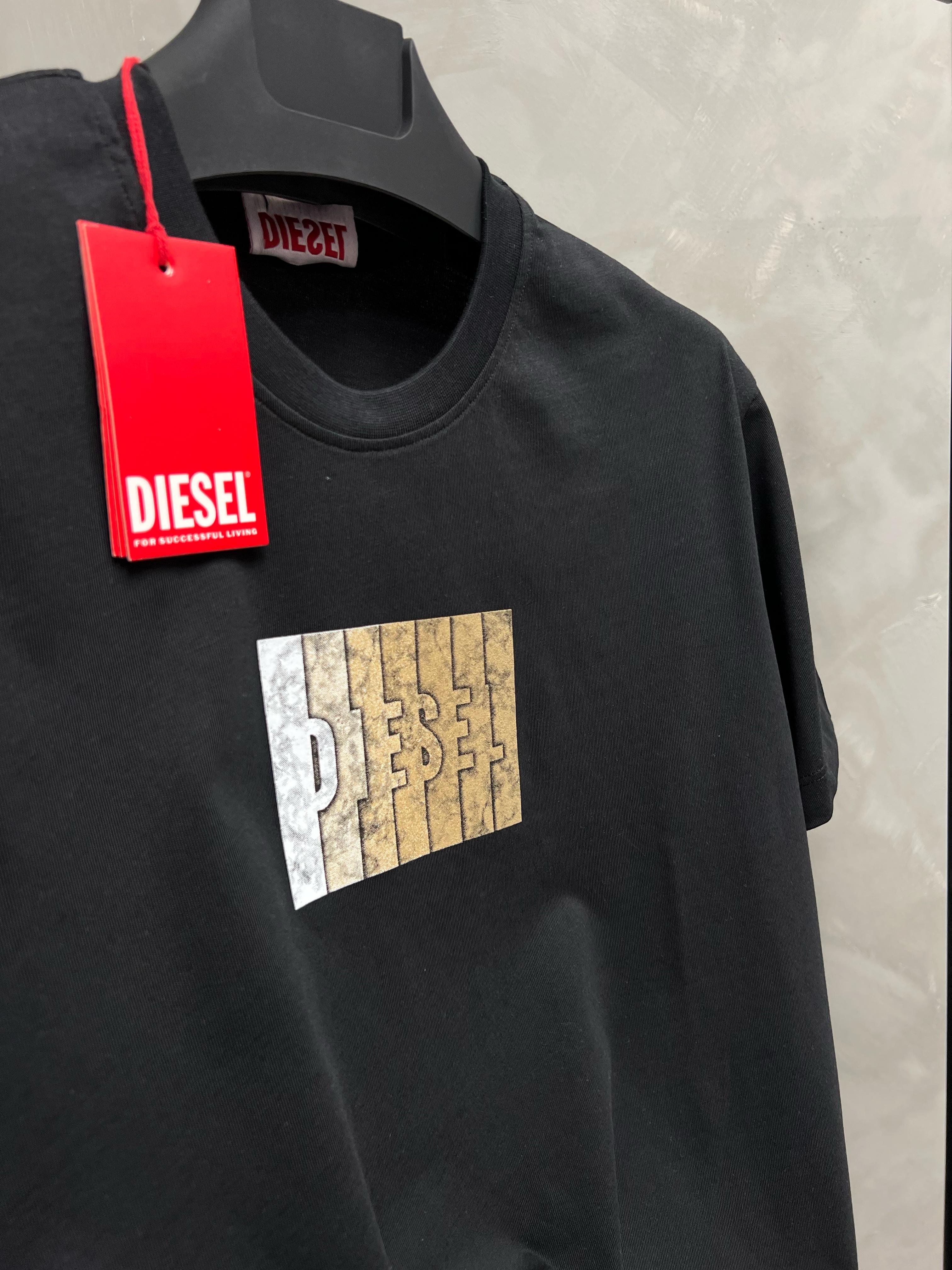 Erkek%20Slim%20Fit%20Tshirt%20
